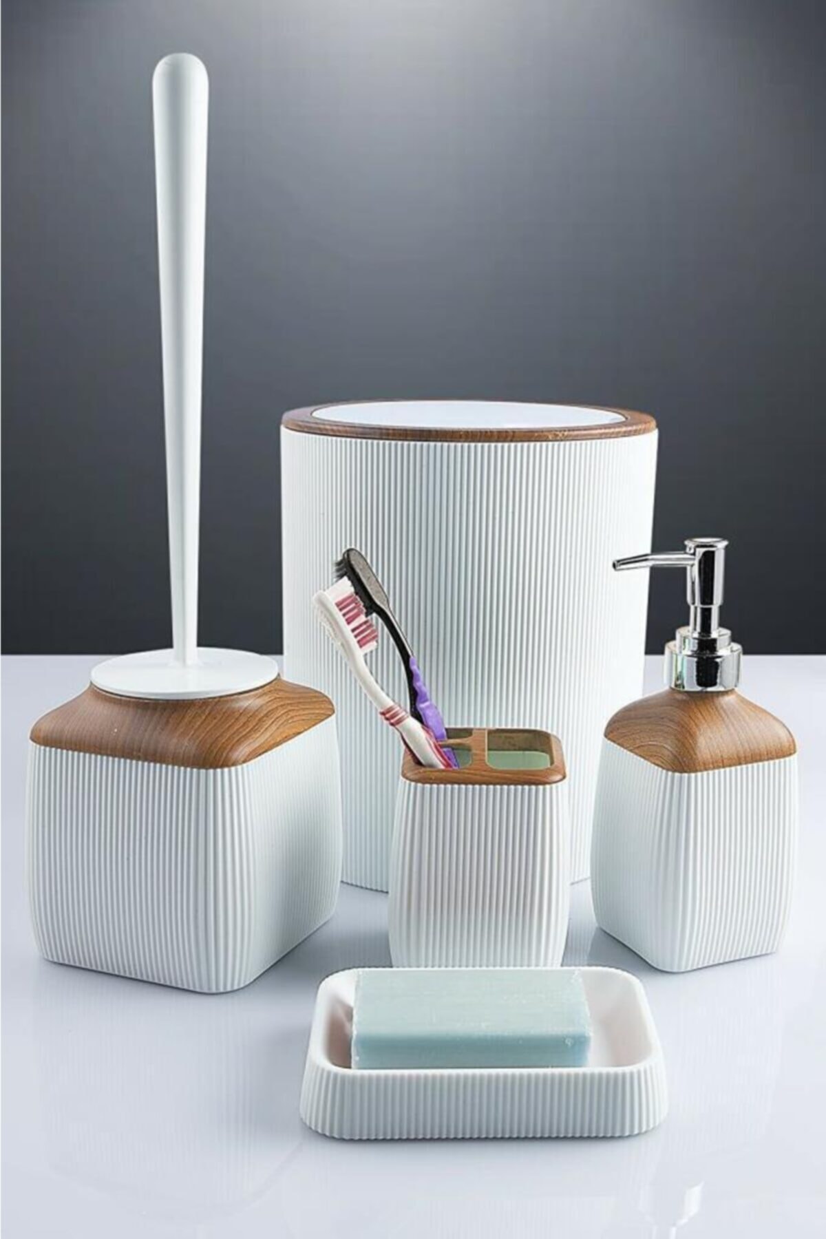 evvehediyelikesya 5'li Akrilik Beyaz Ahşap Şerit Kaplı Banyo Takımı Banyo Seti