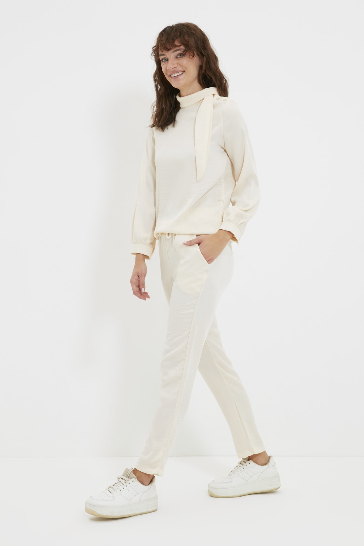 Trendyol Modest Bej Fular Yaka  Alt-Üst Takım TCTAW22US0091