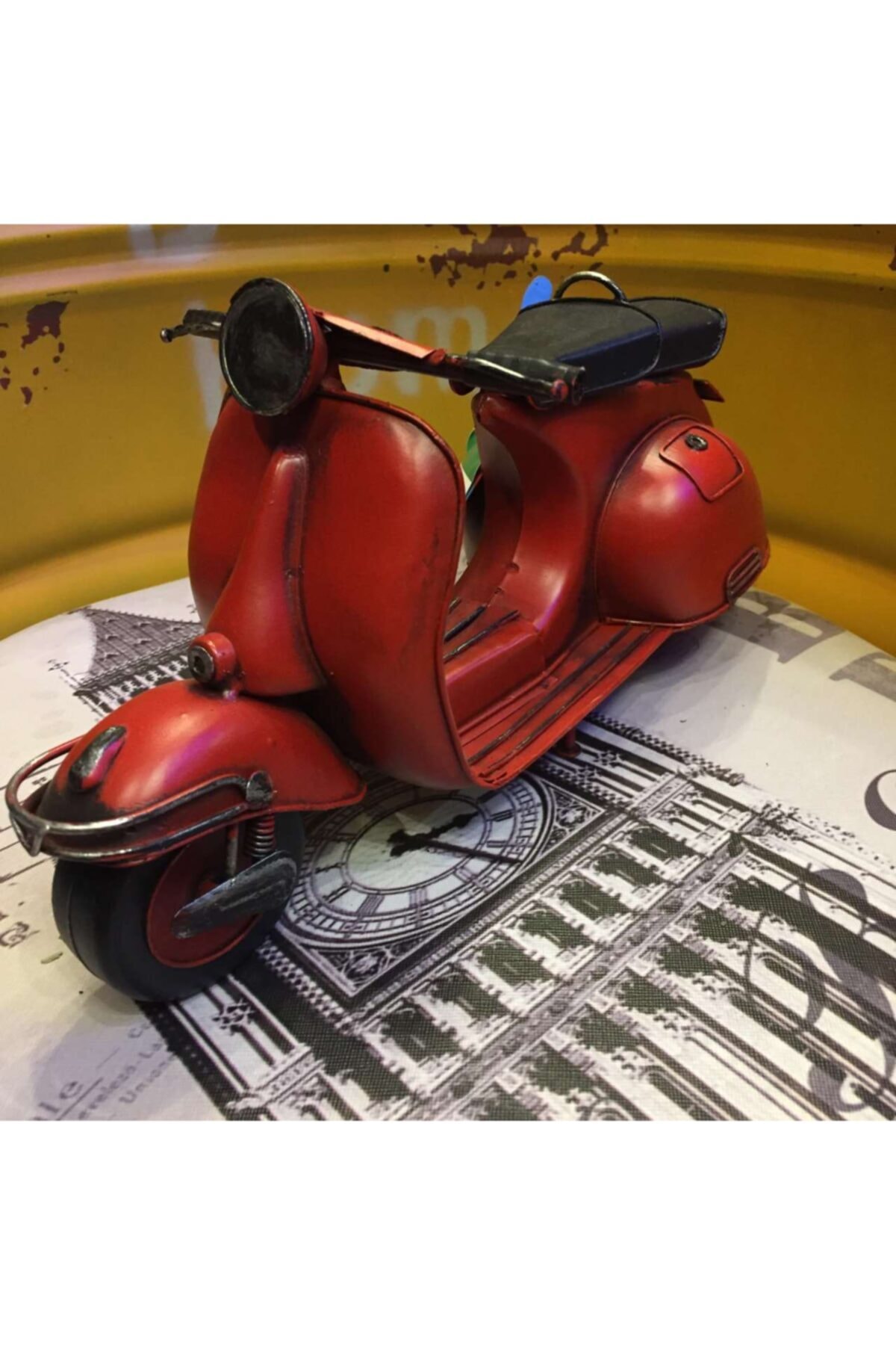 Misiny -nostaljik Kırmızı Scooter Maketi