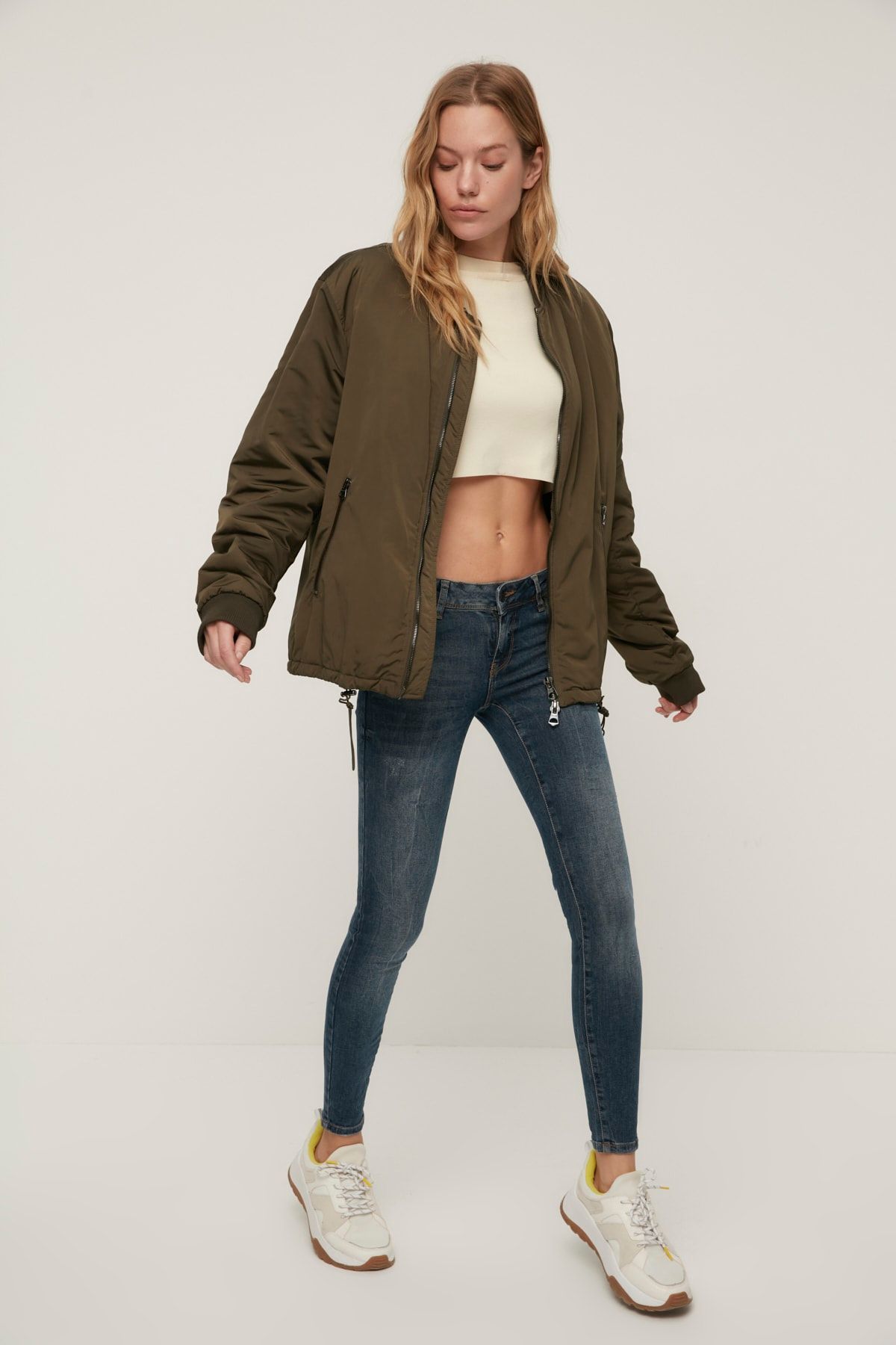 TRENDYOLMİLLA Mavi Normal Bel Skinny Jeans TWOAW22JE1566