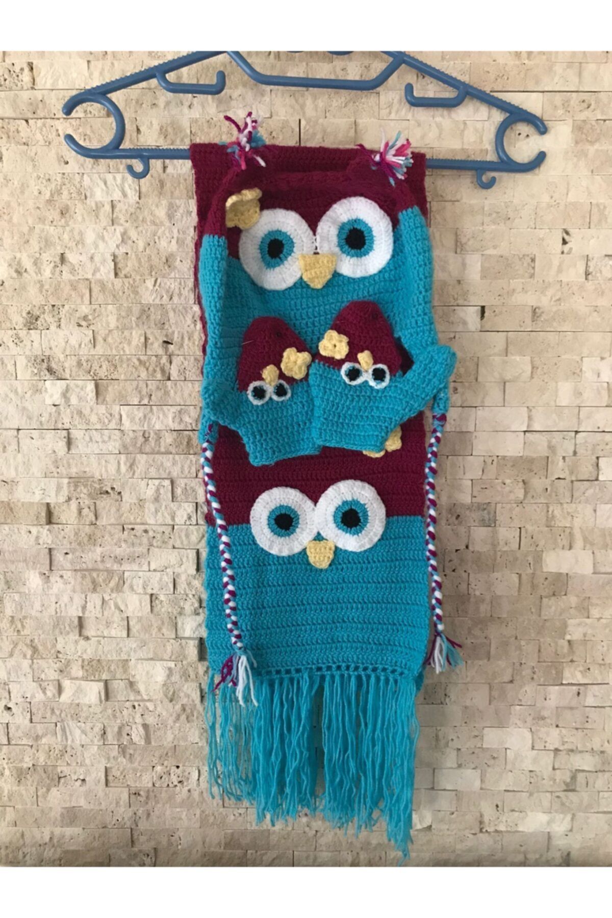 Zümrüt El Örgüsü Çocuk Atkı Eldiven Bere Takımı