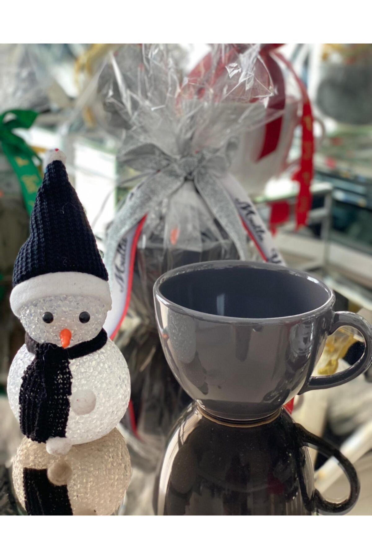 QUEEN AKSESUAR Yeni Yıl Yılbaşı Hediye Seti Işıklı Kardan Adam Dekorasyon Süs Büyük Porselen Kupa Fincan Kase Füme