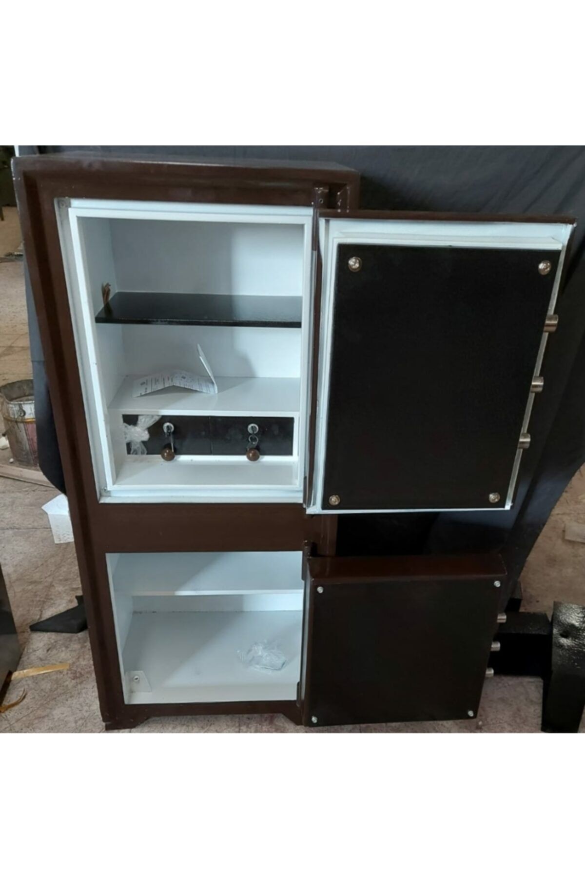 ÇELİK KASA DÜNYASI 010m2a2 Dış Işleri Tipi 2 Adet Mekanik Şifreli Altı Dolaplı Çelik