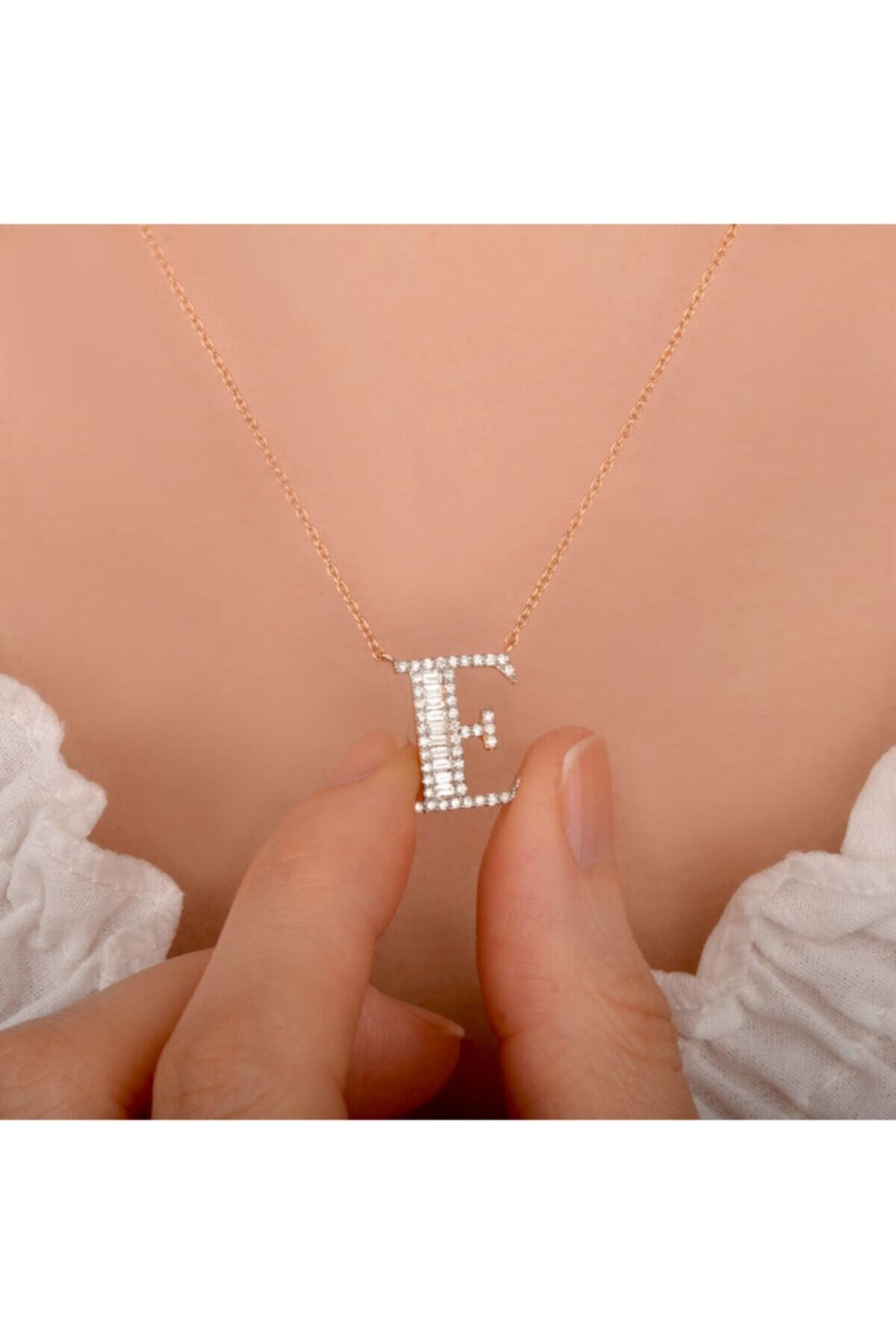 EnginGold 0.41ct Pırlanta Harf Kolye