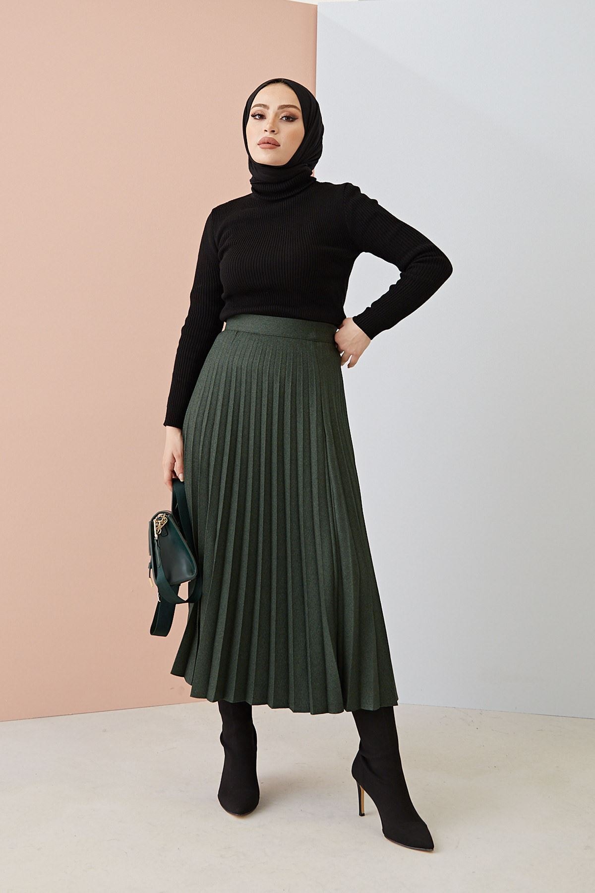 Naknaku Piliseli Etek Haki