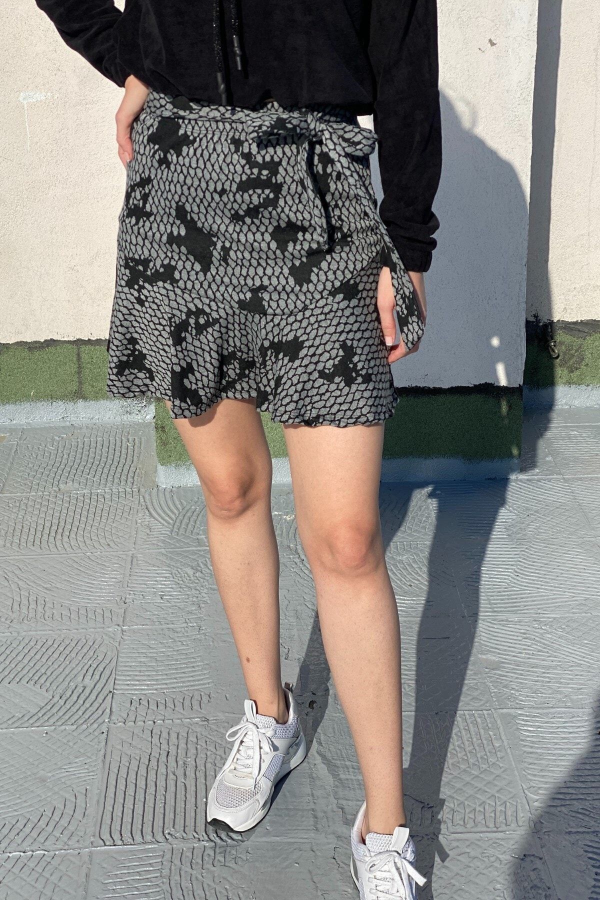 Curly Antrasit Jakarlı Şortlu Etek