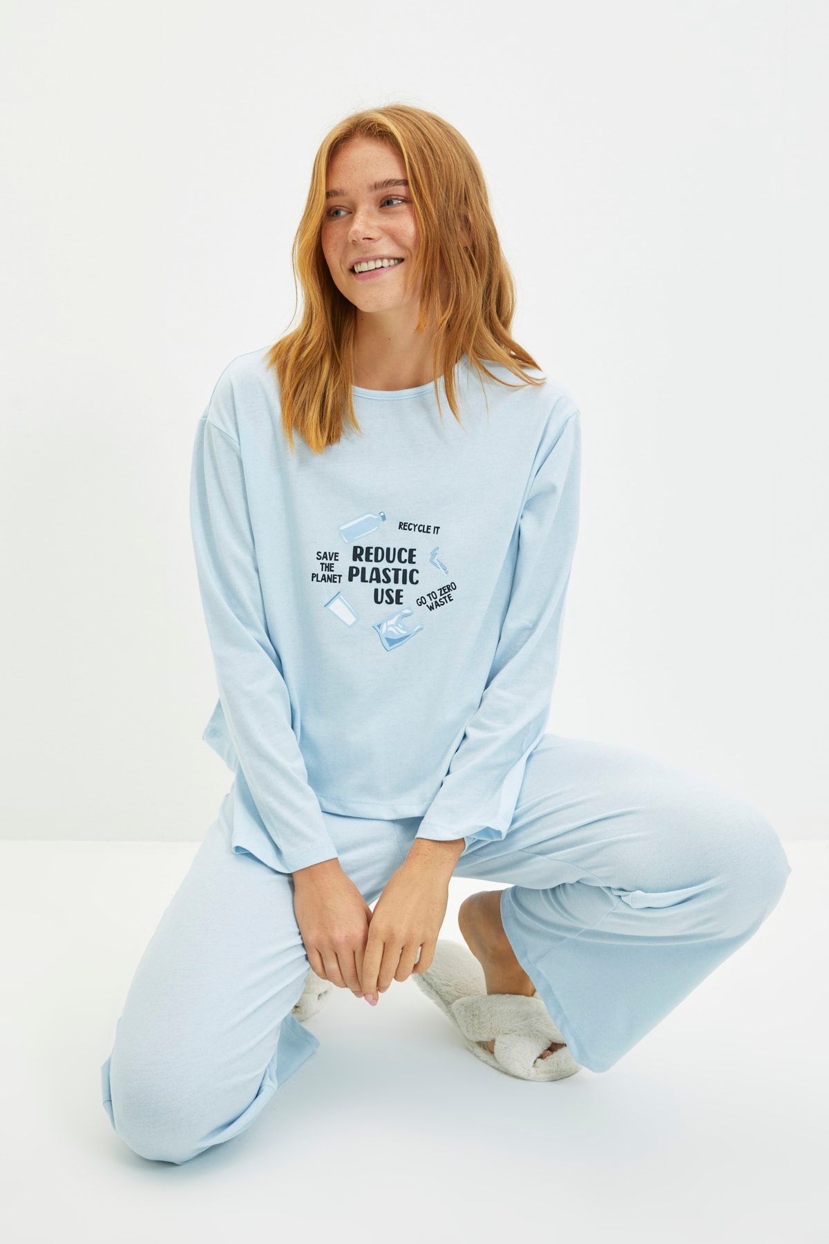 TRENDYOLMİLLA Mavi Recycle Kumaş Örme Pijama Takımı THMAW22PT1287