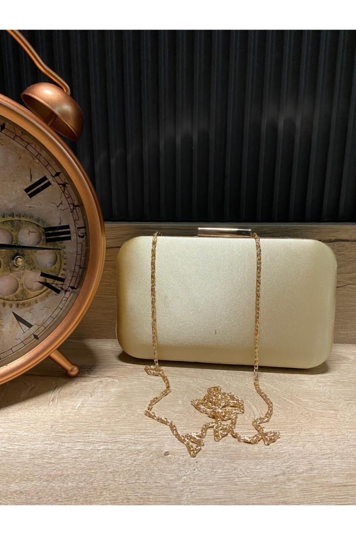 Satürn Boutique & Accessory Altın Saten, Omuz Kullanımı Için Zincir Aksessuarlı Abiye Clutch Portföy Çanta