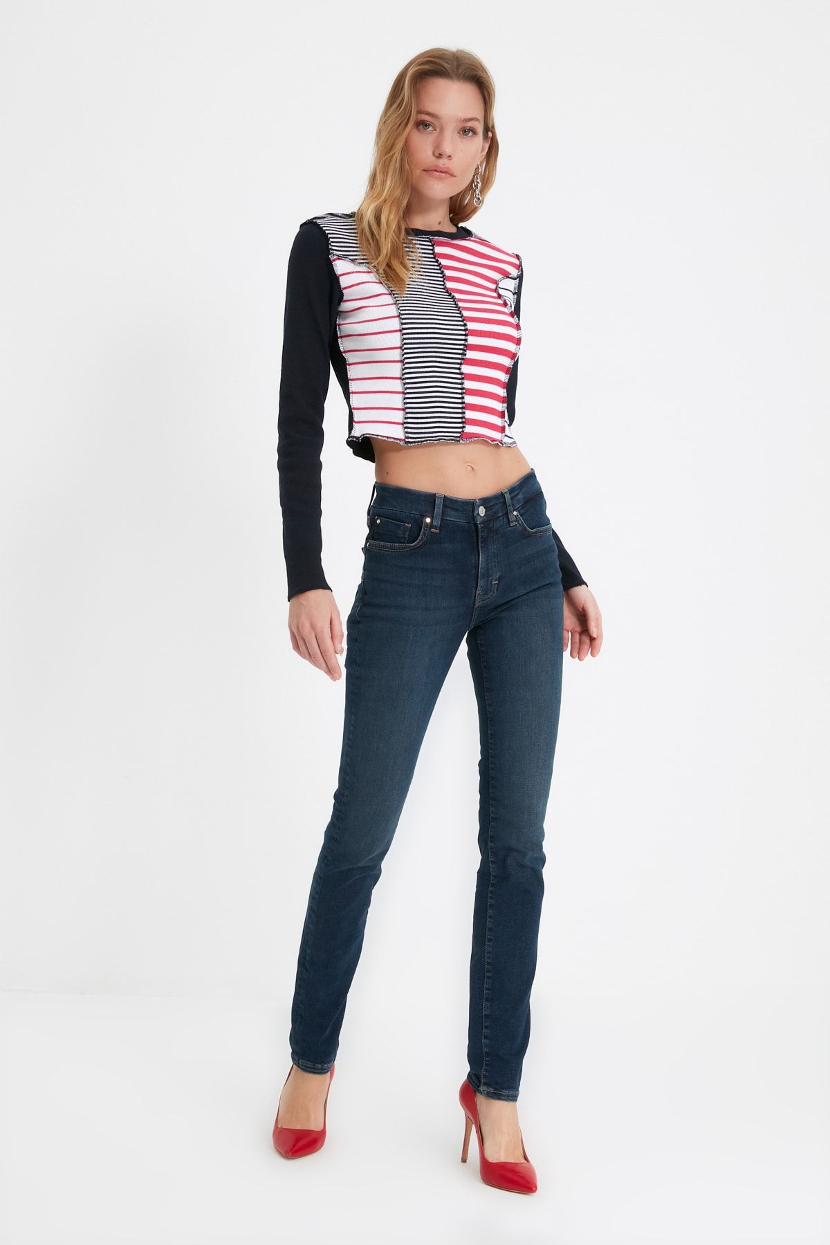 TRENDYOLMİLLA Mavi Normal Bel Skinny Jeans TWOAW22JE1575