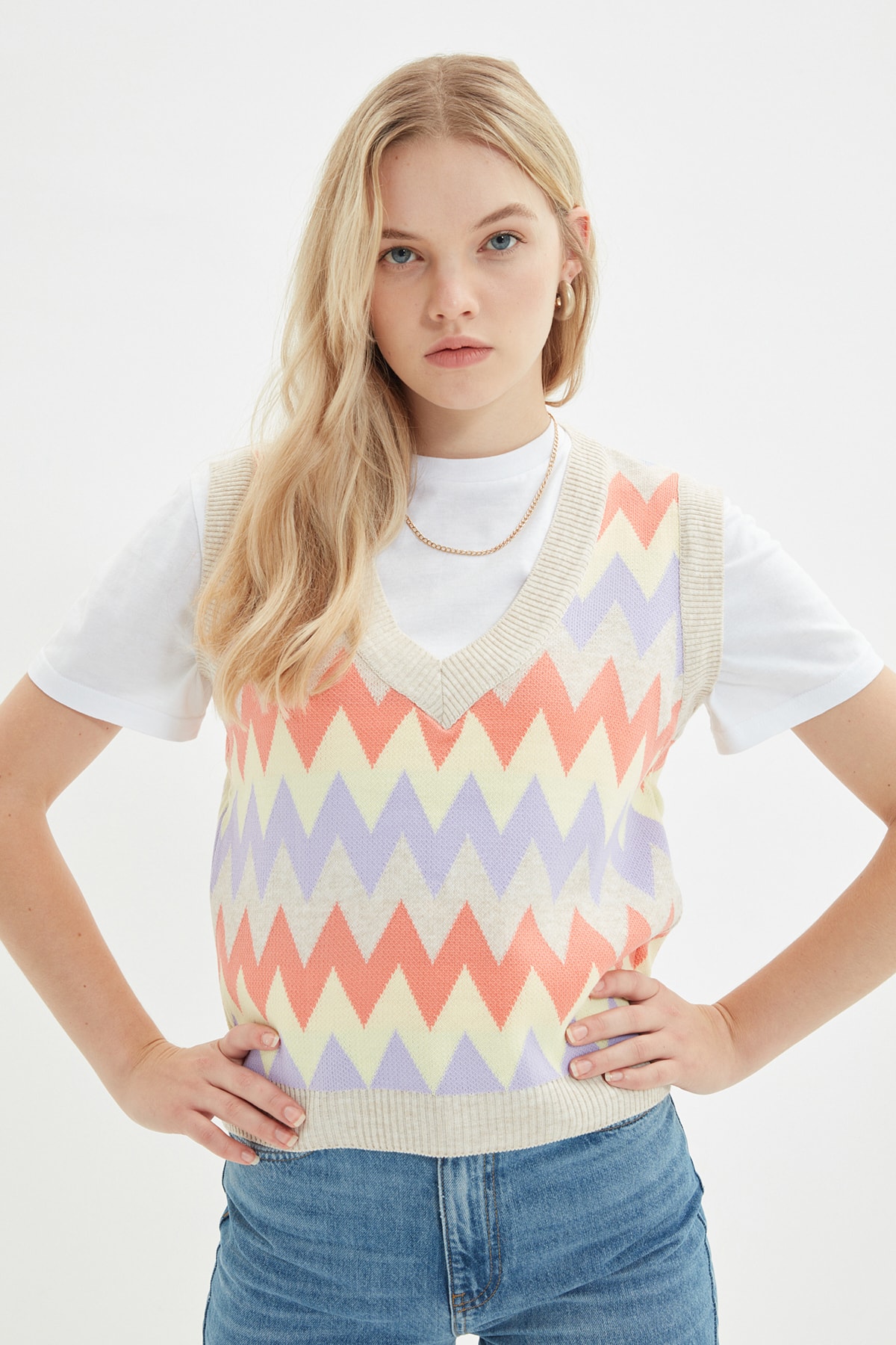 TRENDYOLMİLLA Gri Jakarlı Triko Süveter TWOAW22SV0093