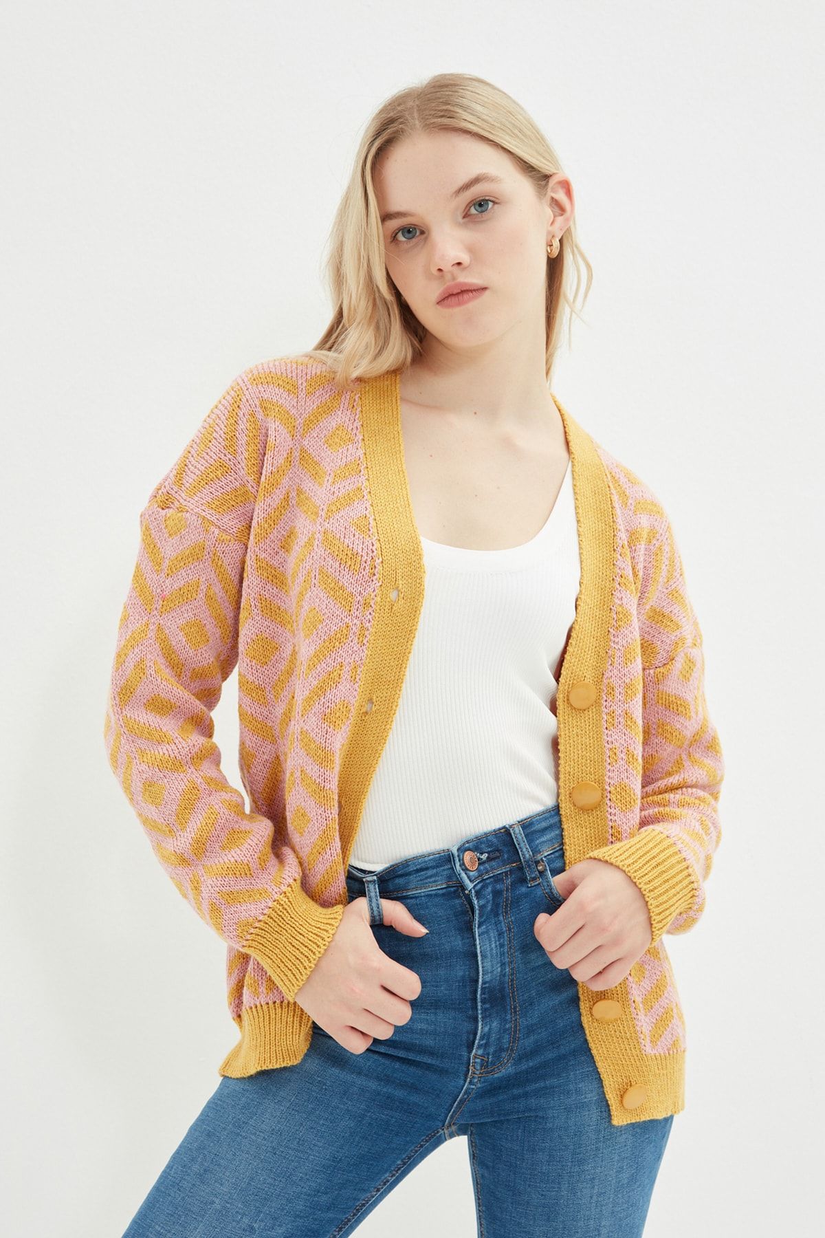 TRENDYOLMİLLA Camel Jakarlı Triko Hırka TWOAW22HI1447