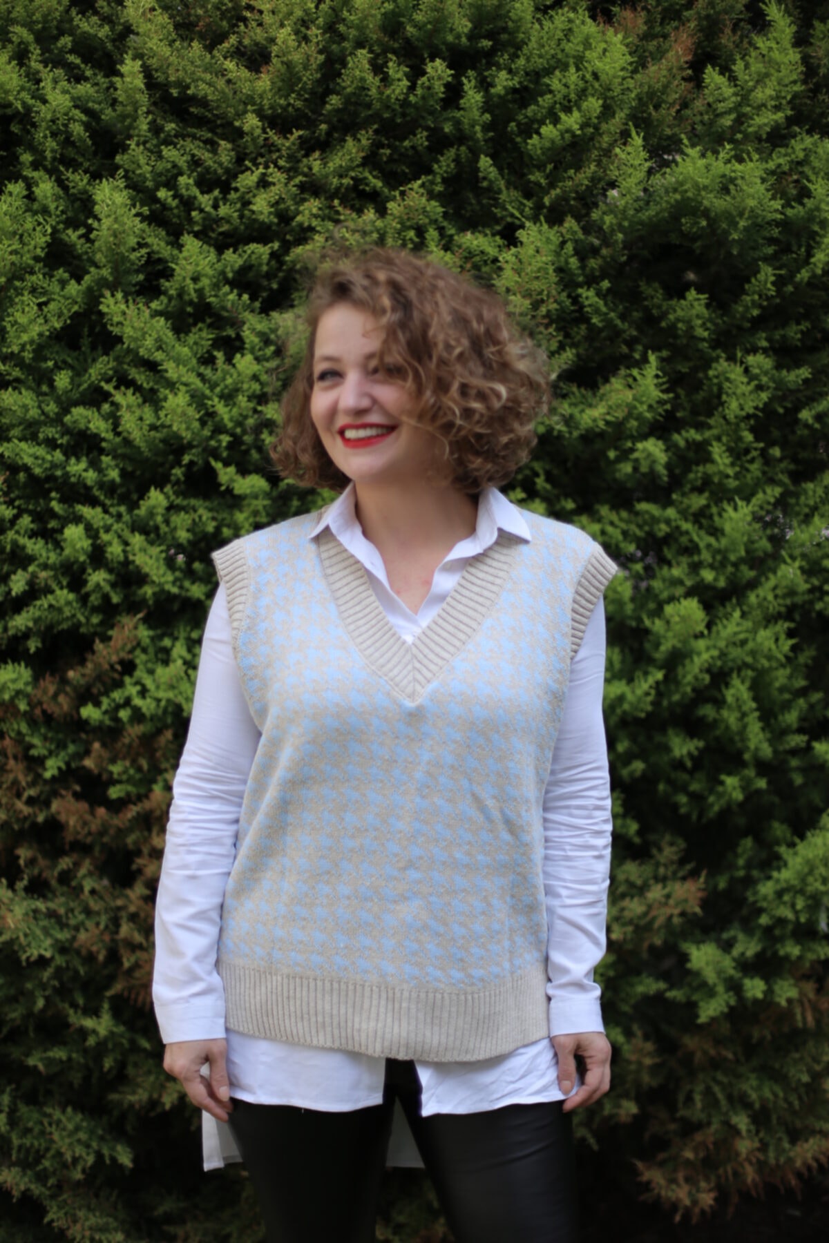 aynuryildirimcollection Kadın V Yaka Kareli Süveter