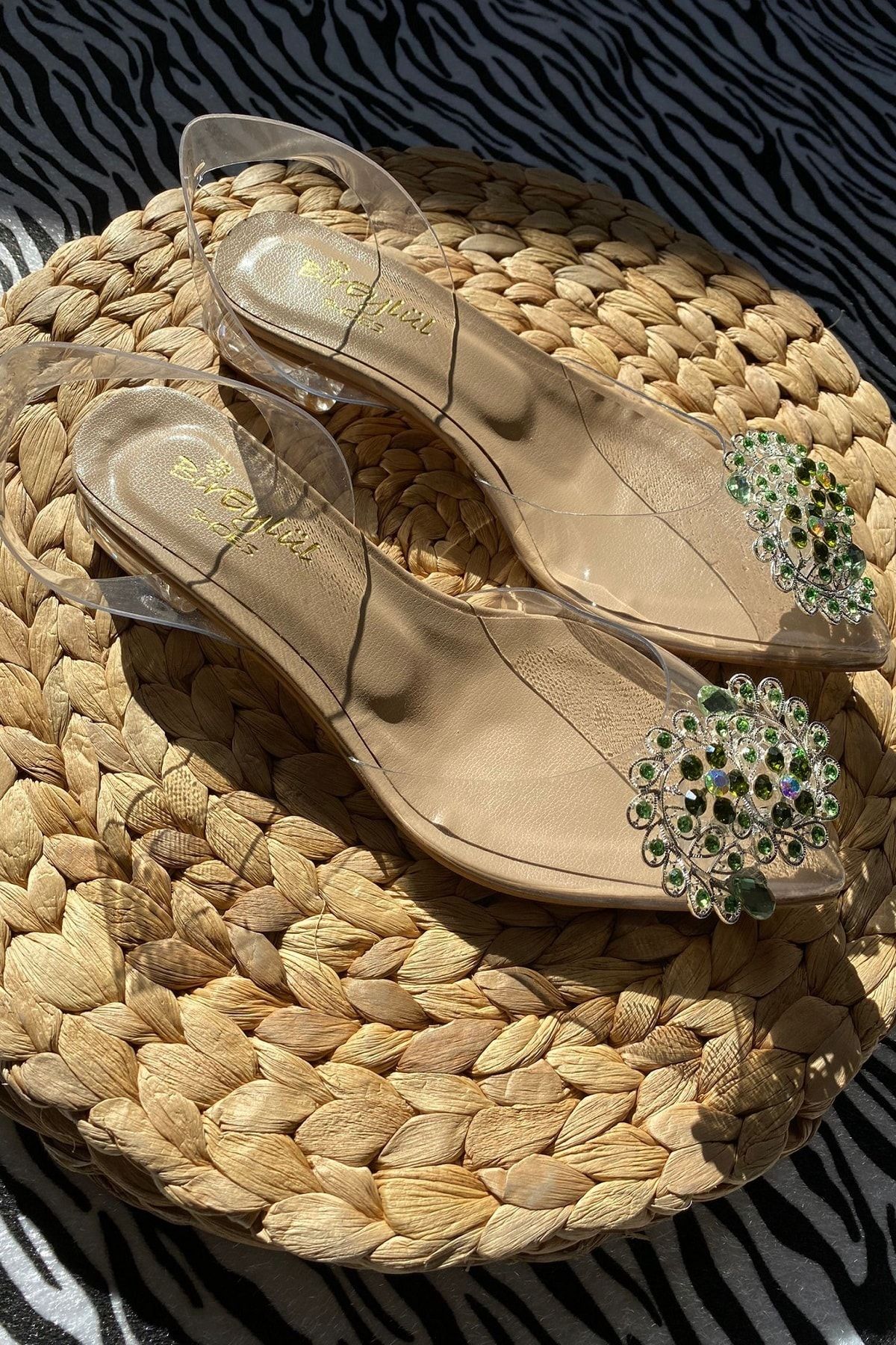 BirEylül Shoes Kadın Ten Şeffaf Broş Detaylı Abiye Topuklu Babet Ayakkabı