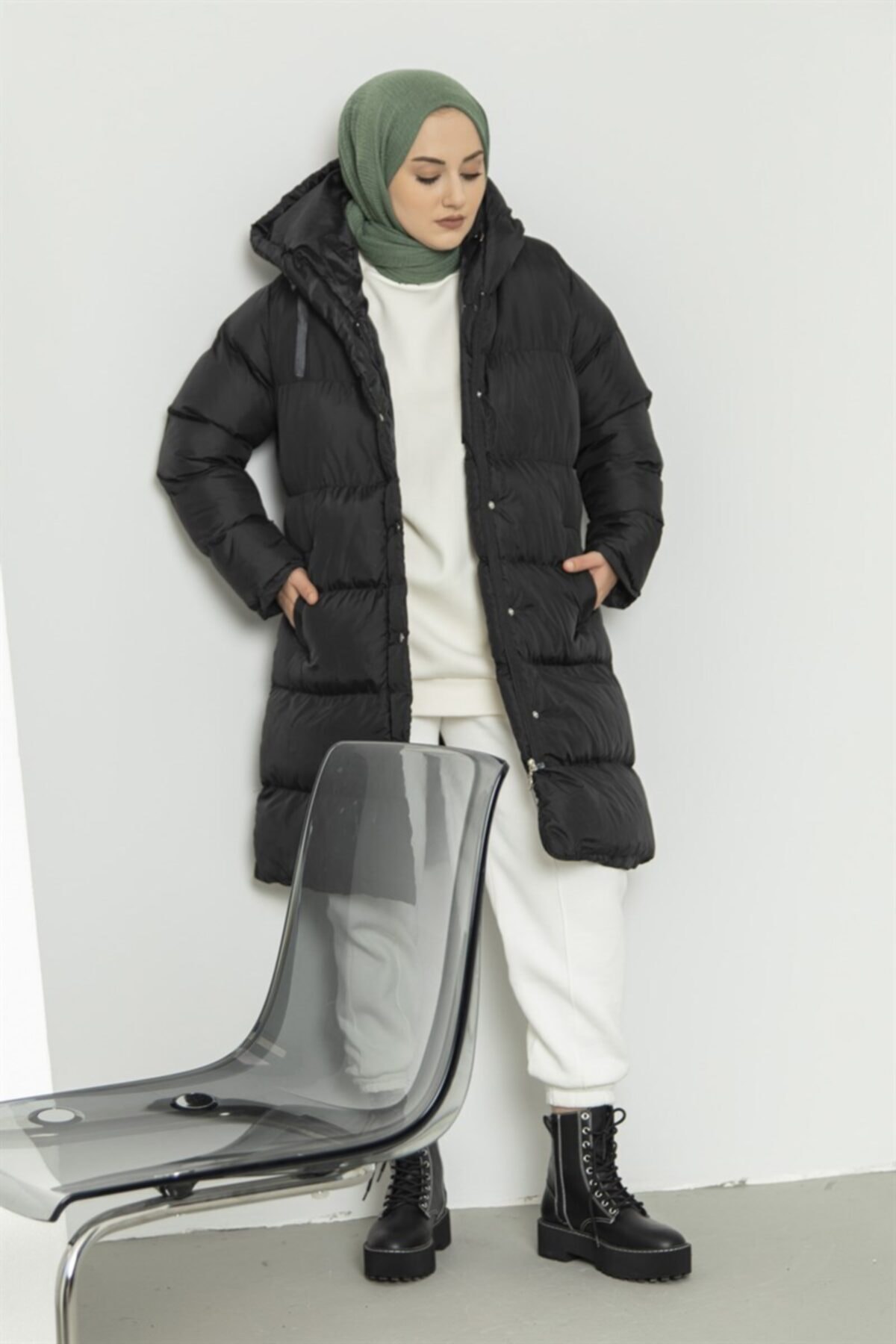 EMELL TURGAY Siyah Rengi Şişme Mont