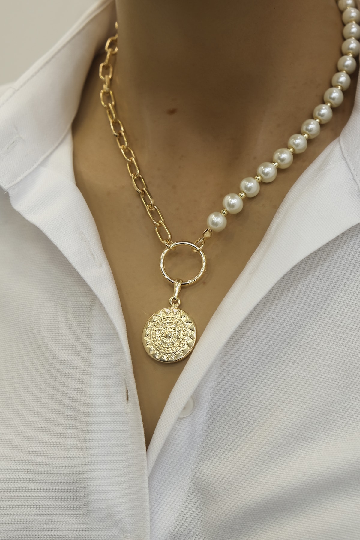 Marjin Kadın Pullu İncili&Zincirli Altın Renkli Kolye Altın