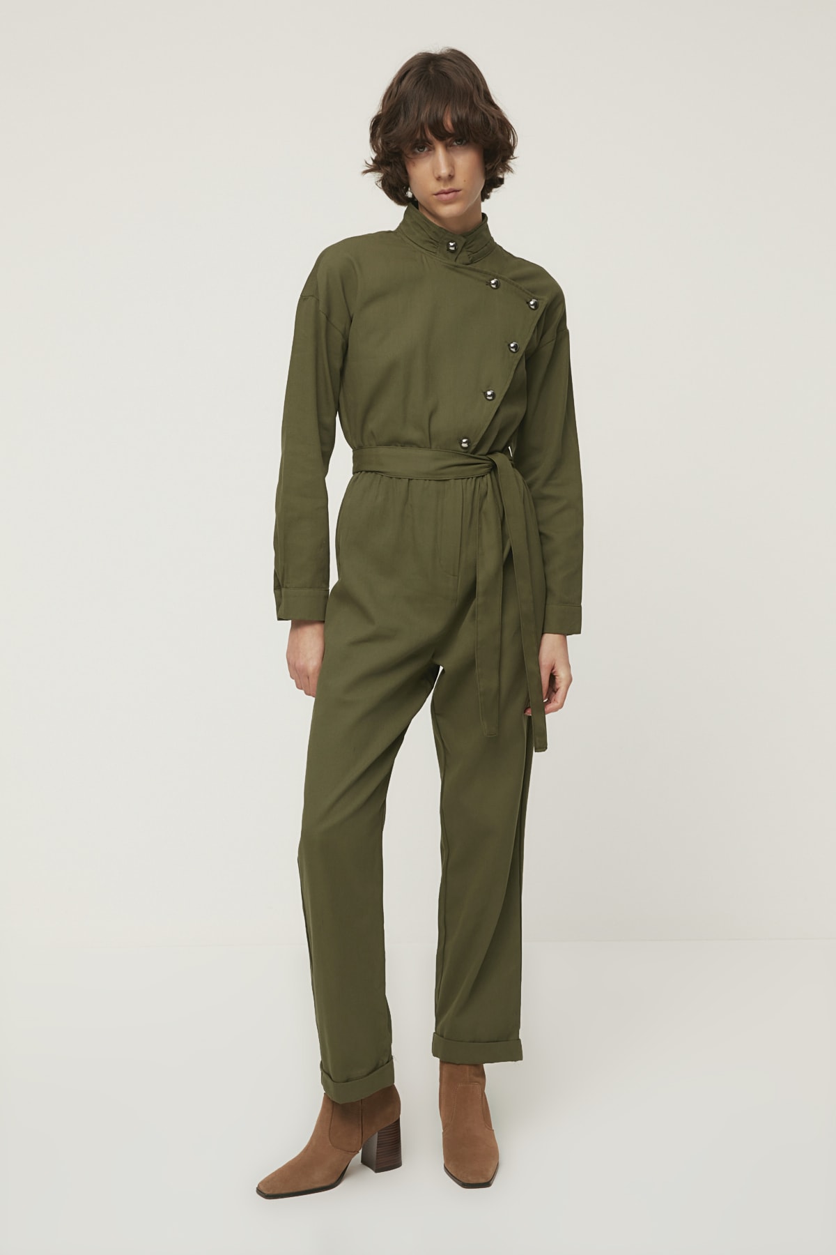 TRENDYOLMİLLA Haki Kuşaklı Yaka Detaylı Tulum TWOAW22TU0270