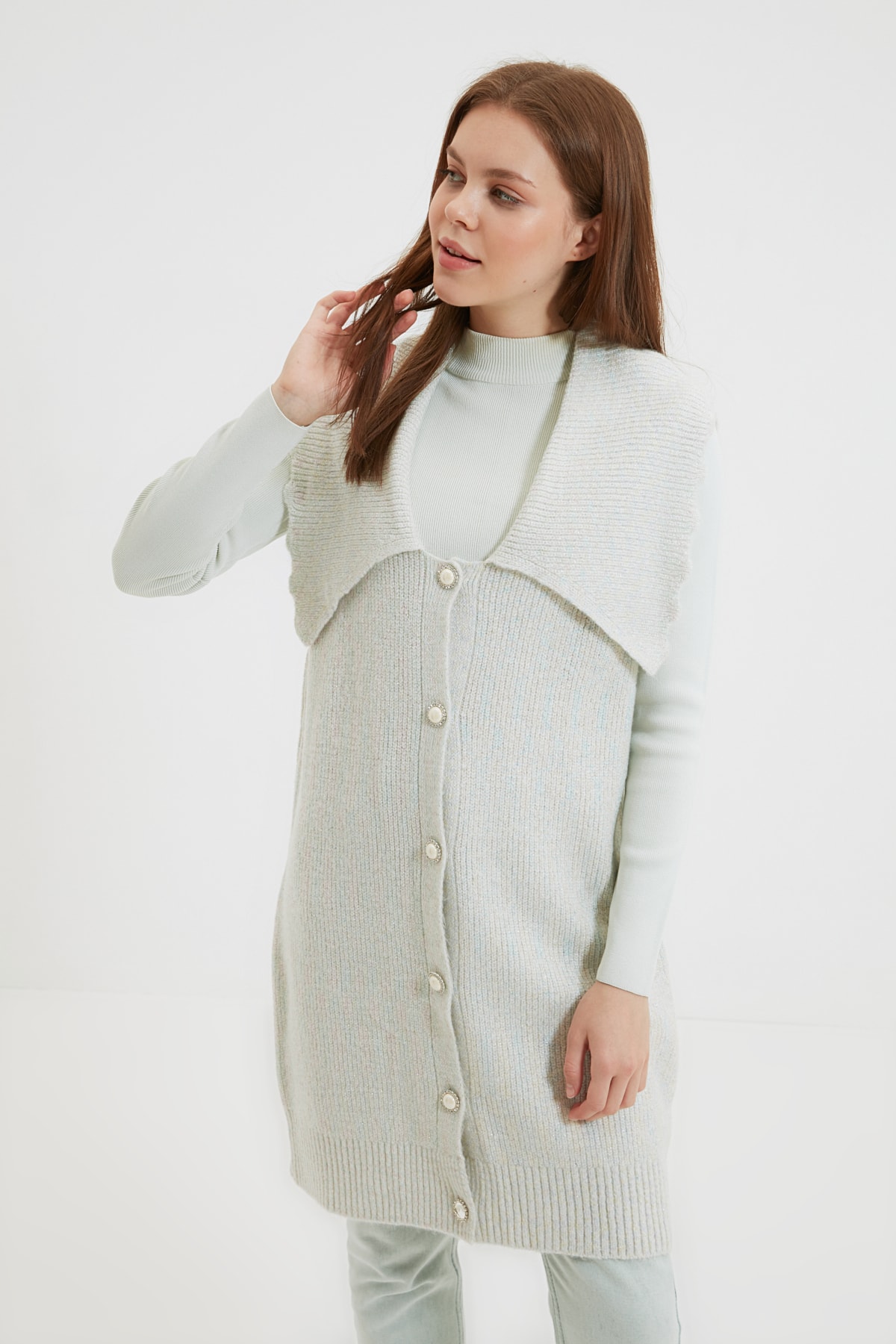 Trendyol Modest Ekru Düğmeli Uzun Triko Süveter TCTAW22UV0056