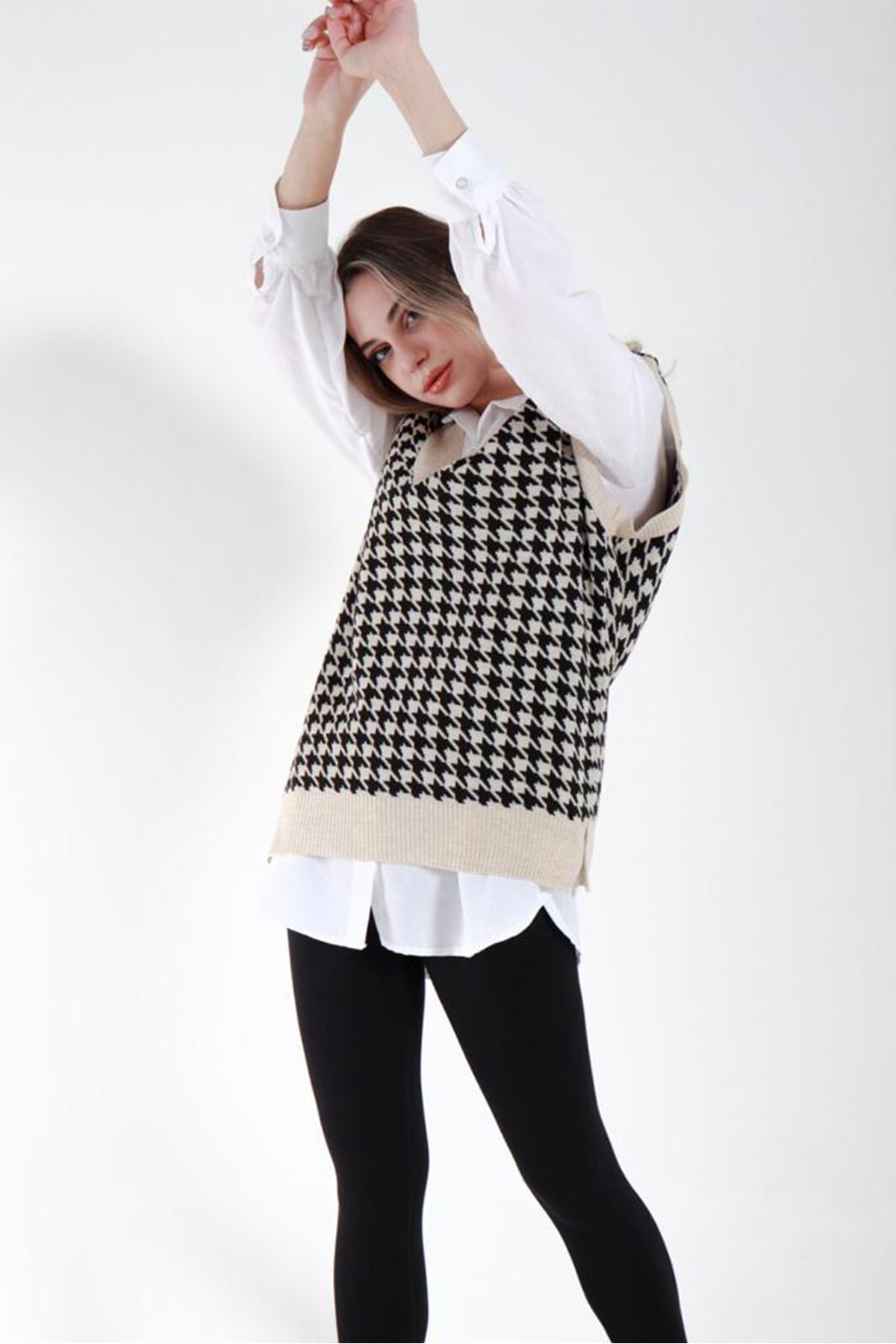 Moda Siesta V Yaka Gömlekli Süveter