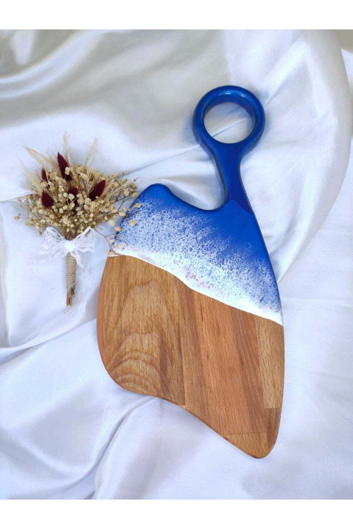 B&C Baby Cotton Doğal Ahşap Özel Tasarım Doğrama Ve Kesme Tahtası Epoksi Desenli (halka)