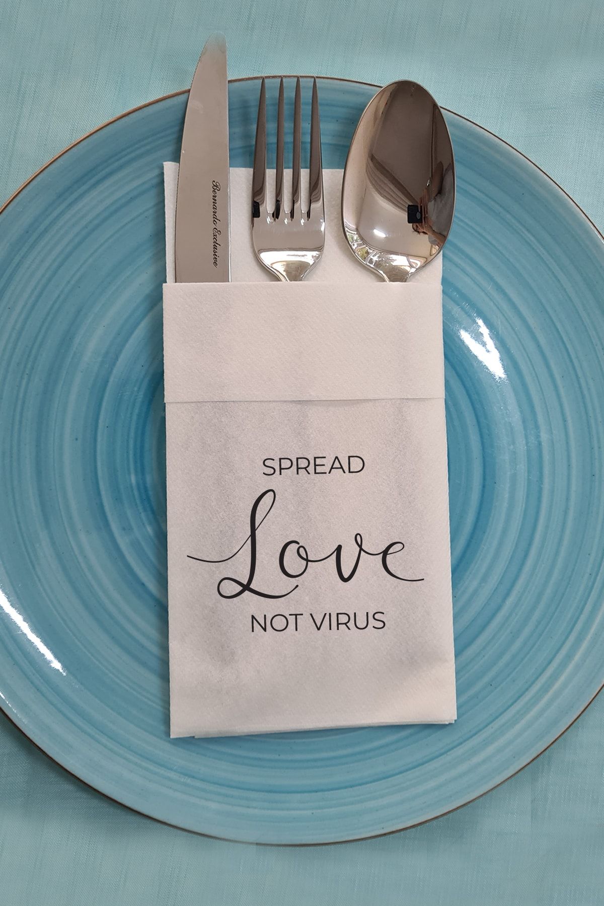 PEKSHOP Kumaş Dokulu Spread Love Not Virus Yazılı Sunum Peçetesi