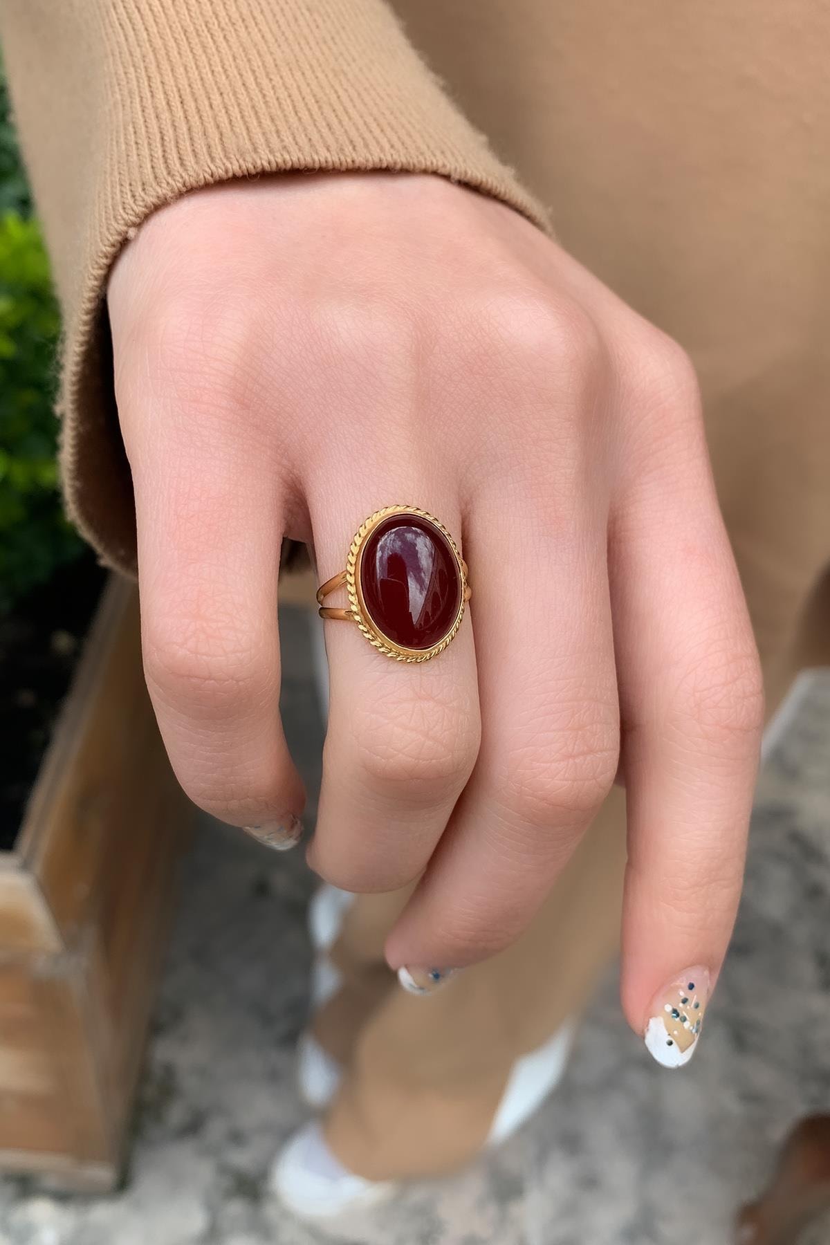Bayar Gold Kadın 14 Ayar Altın Oval Koyu Akik Yüzük