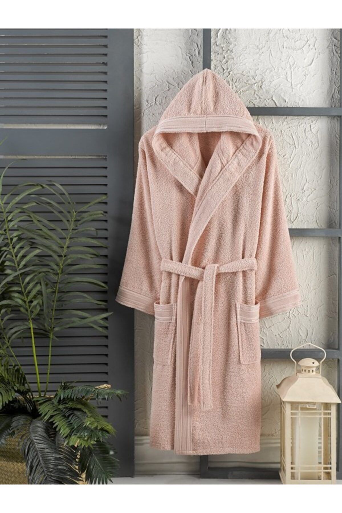 Semecca Çeyizlik Pamuklu Pembe Bukle Kapşonlu Unisex Bornoz