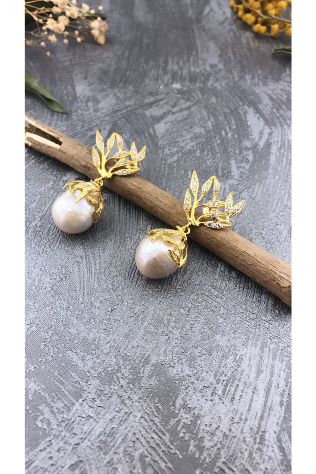 Joel Jewelry Elişi Gold Kaplamalı Incili Küpe