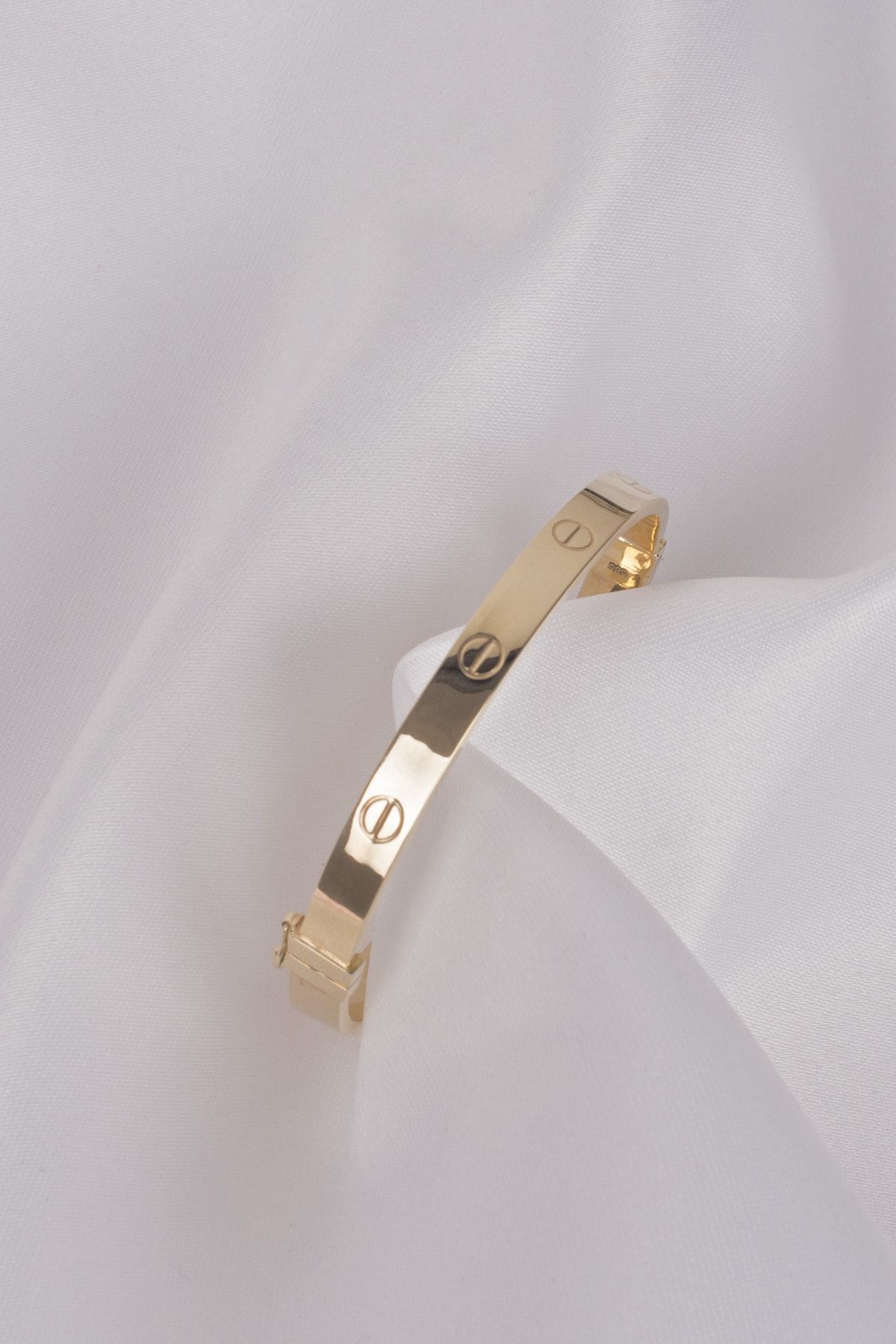 Aygold Kuyumculuk Sarı Altın Cartier Model Taşsız Kadın Kelepçe Bileklik