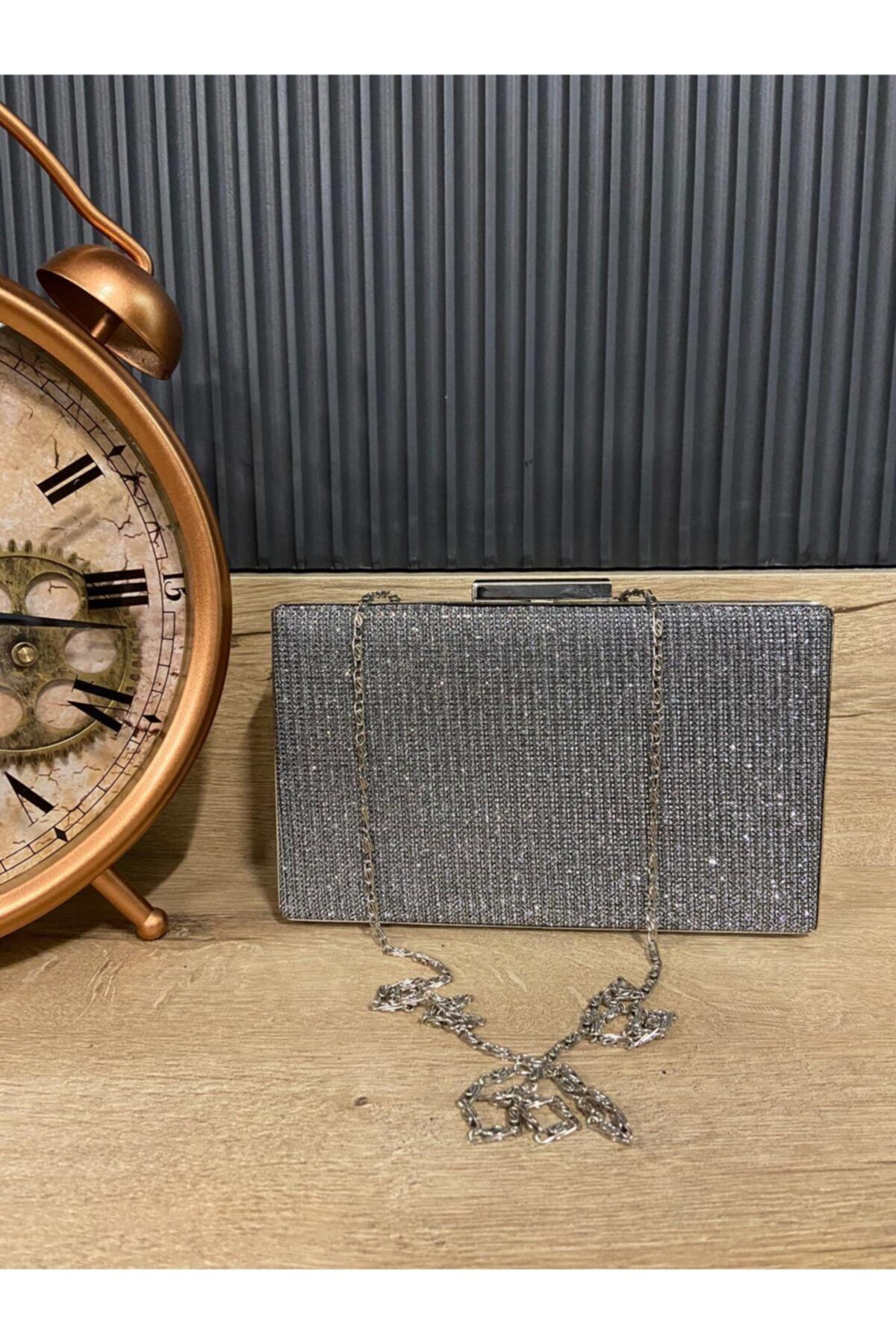 Satürn Boutique & Accessory Platin Çupra Sim Desenli, Omuz Kullanımı Için Zincir Aksessuarlı Abiye Clutch Portföy Çanta