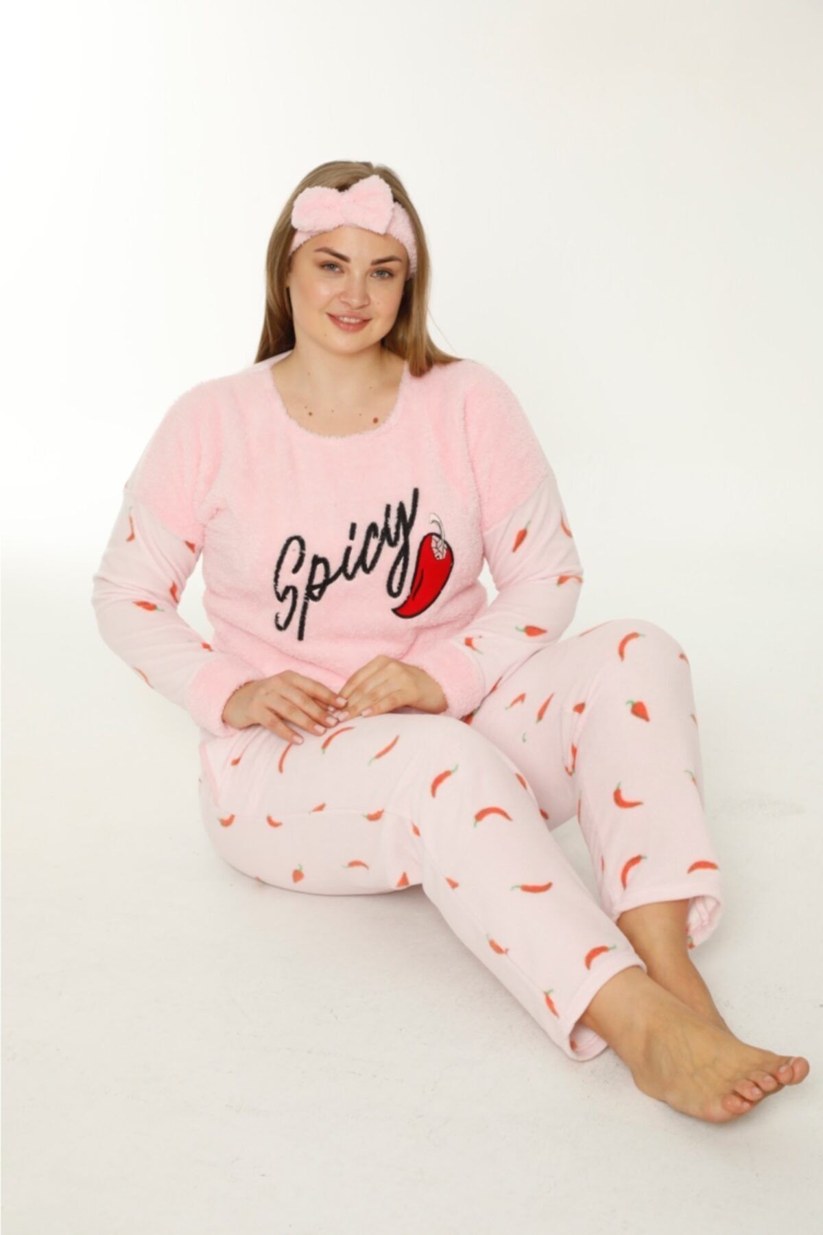 MİRELLA Kadın Pembe Biber Desenli Uzun Kollu Kışlık Polar Peluş Büyük Beden Pijama Takımı