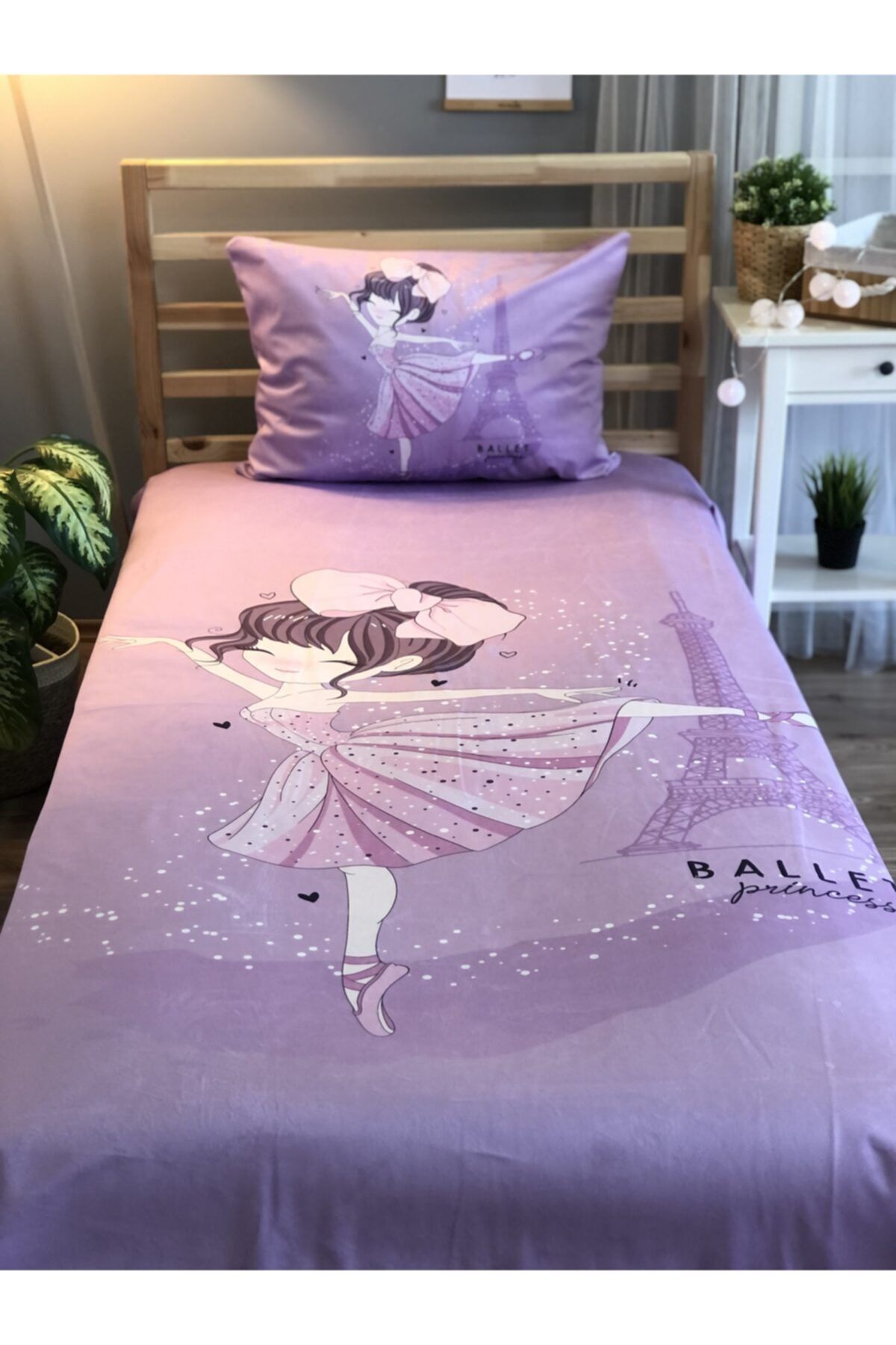 Lolla Dekoratif Yatak Örtüsü Modeli