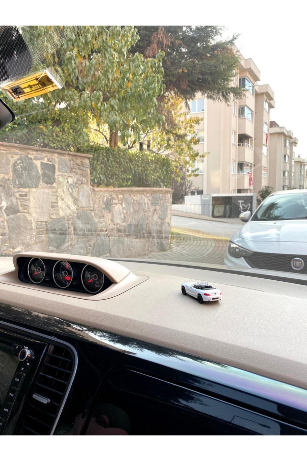 Majorette Otomobil Torpido Süsü Torpido Aksesuarı Bmw Z4 Mini Boy Beyaz Oto Koku Hediyeli