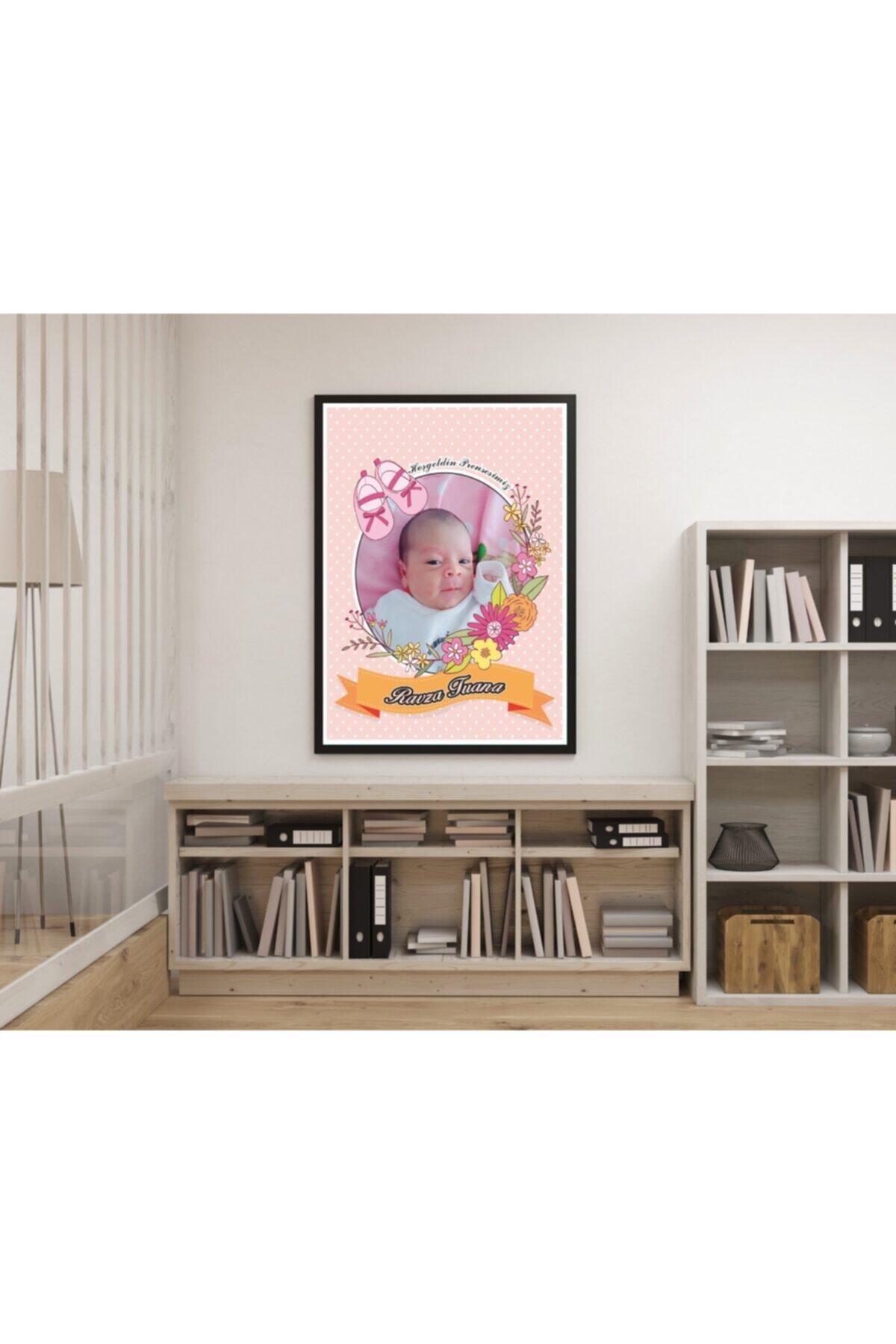 Zan reklam Pembe Ayakkabılı Çiçek Temalı Dikey Doğum Günü Resimli Poster