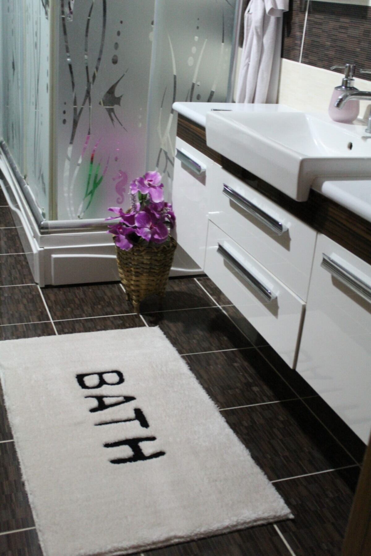 Pika Home Decoration Bath Yazılı Işlemeli Dekoratif Tekli Yumuşak Banyo Paspası Banyo Halısı 60x100