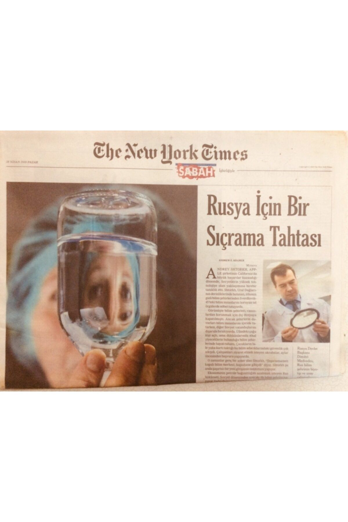 Gökçe Koleksiyon Sabah Gazetesi The New York Times Eki 18 Nisan 2010 - Rusya Için Bir Sıçrama Tahtası Gz40262