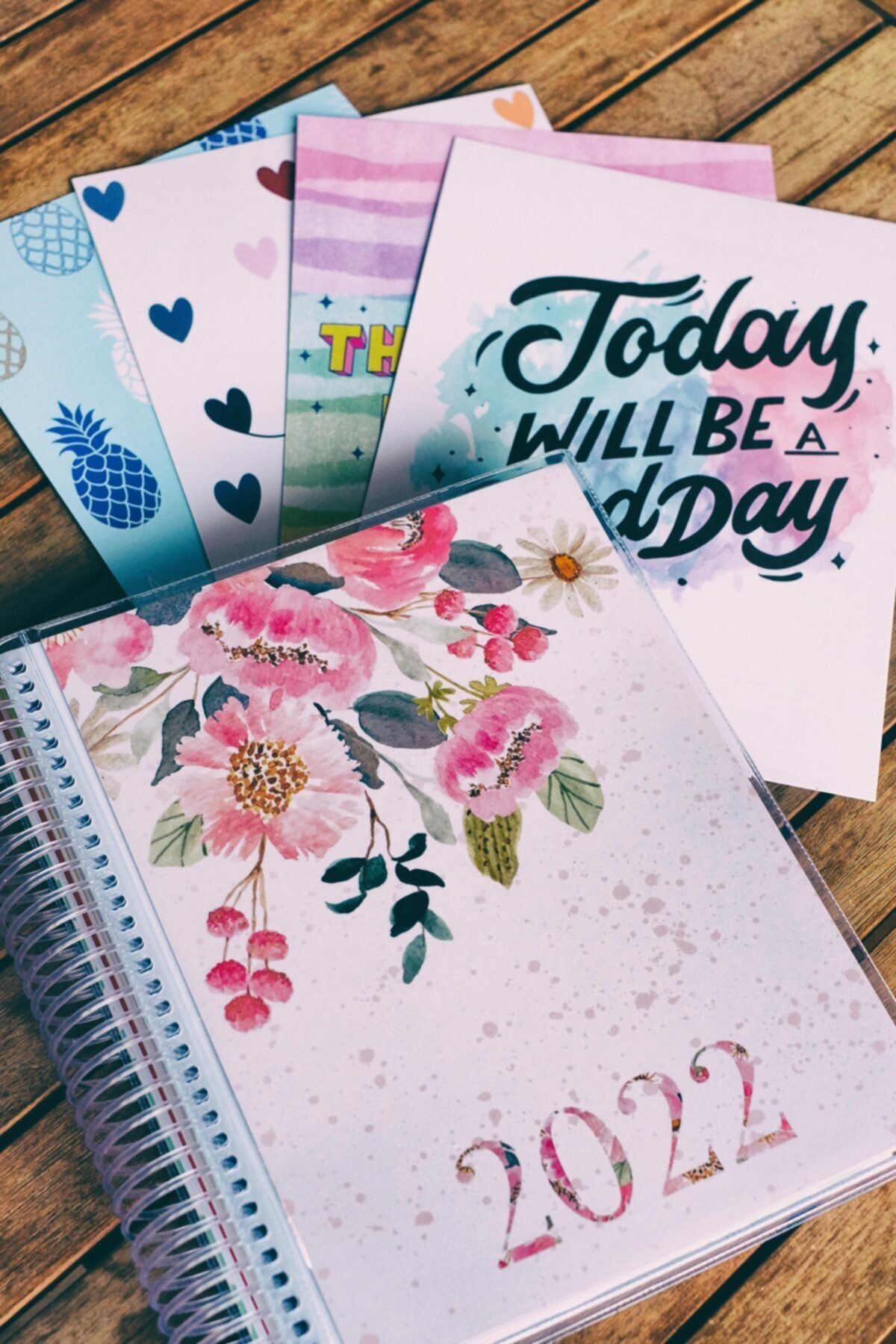 Happy Paper Prints 2022 Değiştirilebilir Kapaklı Ajanda, Akademik Planlayıcı, Yılbaşı Hediyesi Takvim
