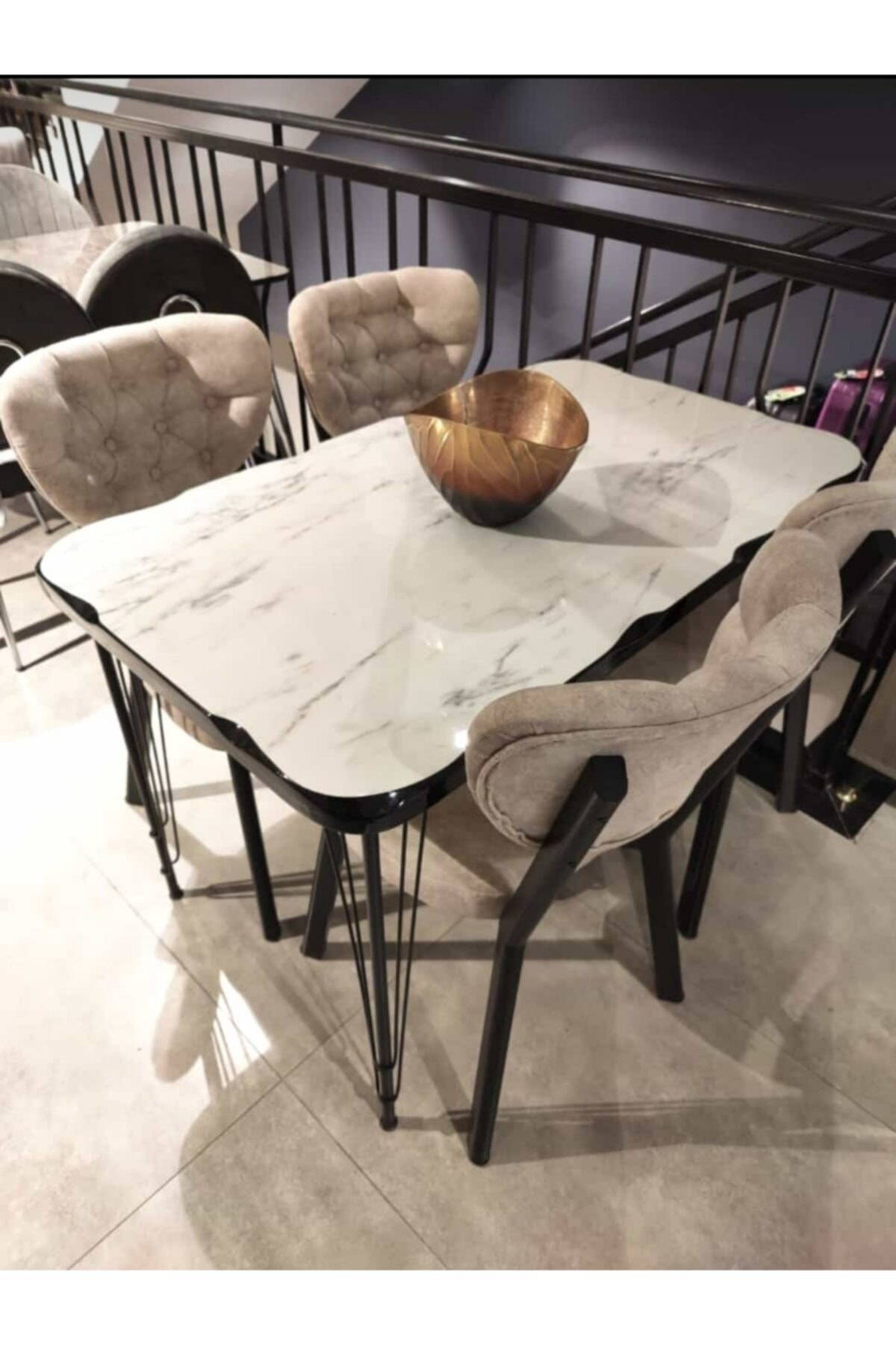 Dikmir Mobilya Mdf High Glass Mermer Desenli Demir Ayaklı 120*80 Boyutunda Yemek Masası (sandalyesiz)