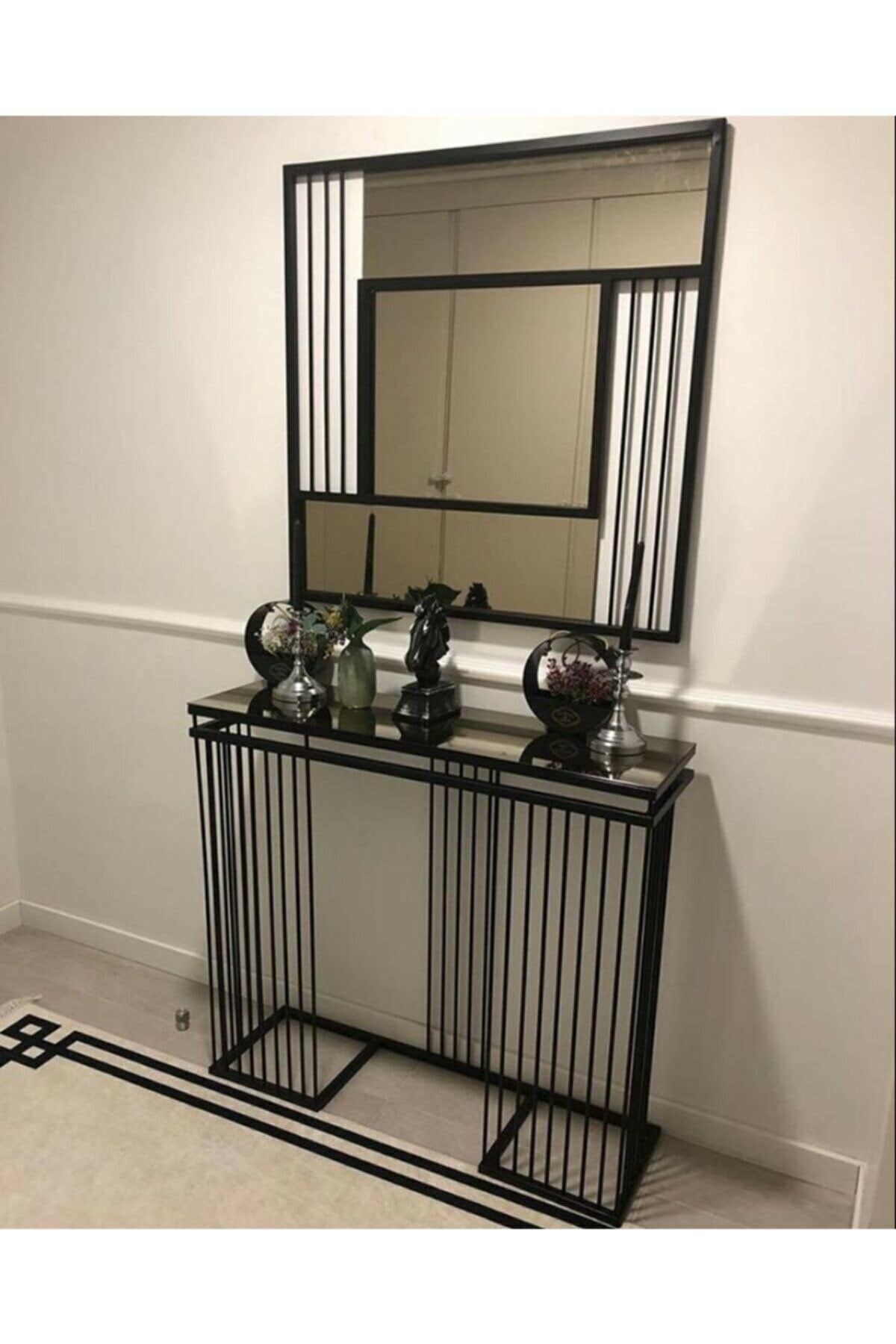 cheshni home Siyah Dresuar Takımı Metal Ayna Dahil