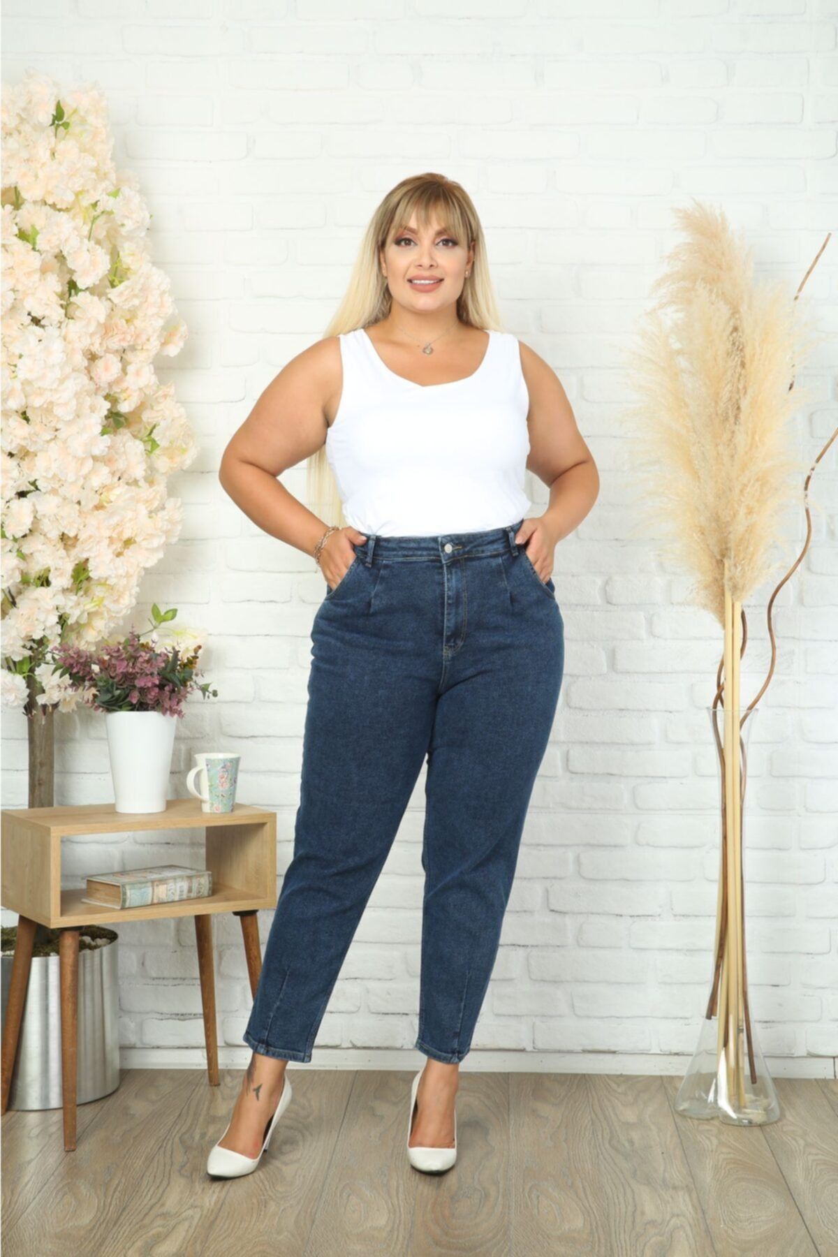 CEDY DENIM Kadın Mavi Büyük Beden Pileli Mom Jean Pantolon C600