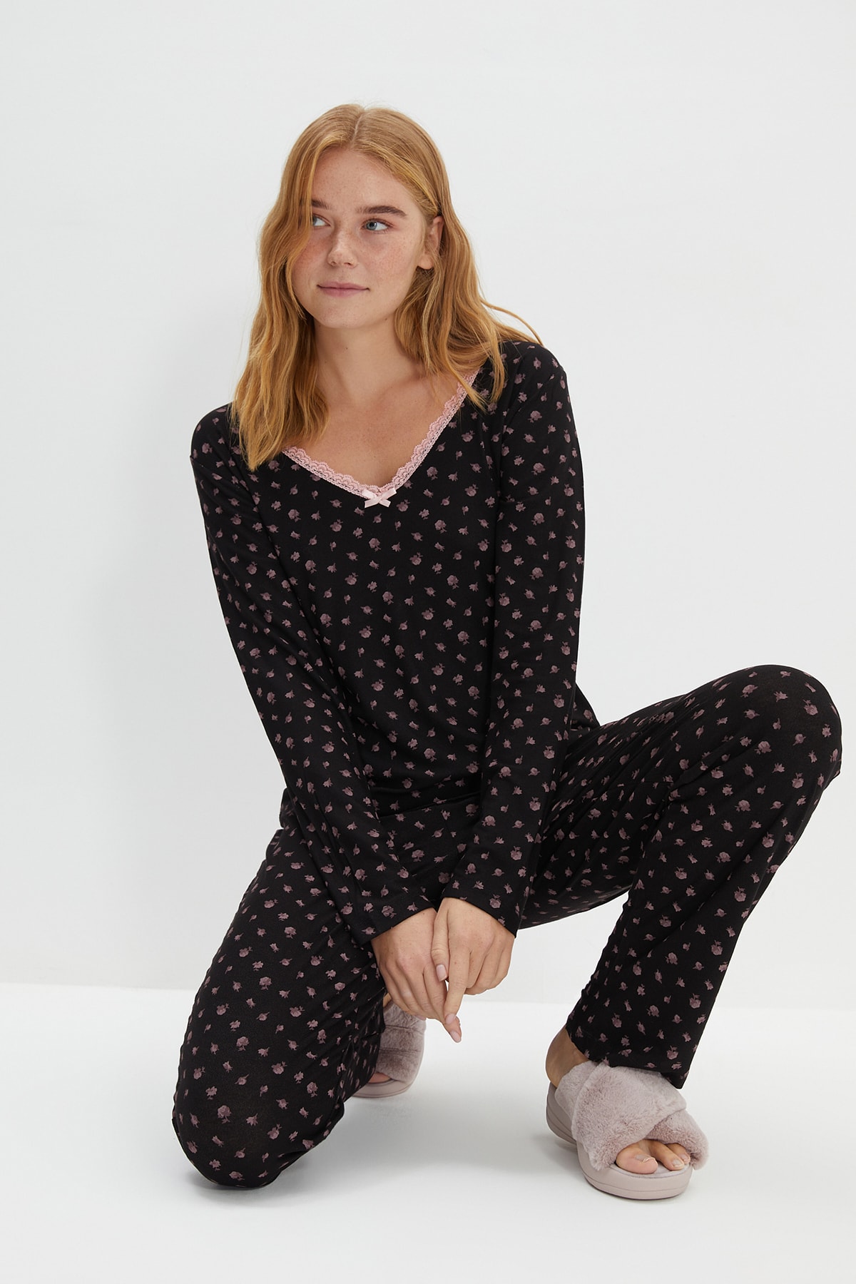 TRENDYOLMİLLA Çok Renkli Örme Pijama Takımı THMAW22PT1530