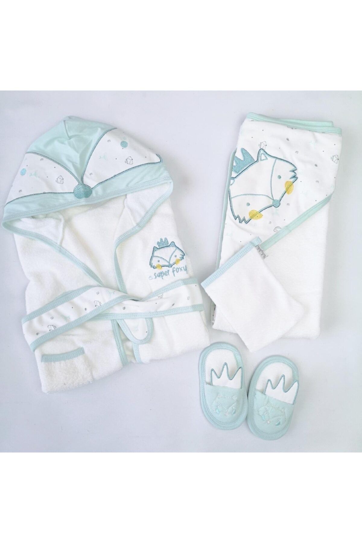 Babydola Tilki Nakışlı 4 Parça Erkek Bebek Bornoz Set