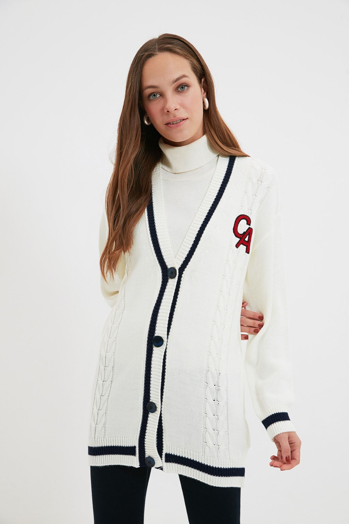 Trendyol Modest Ekru V Yaka Triko Hırka TCTAW22TH0095