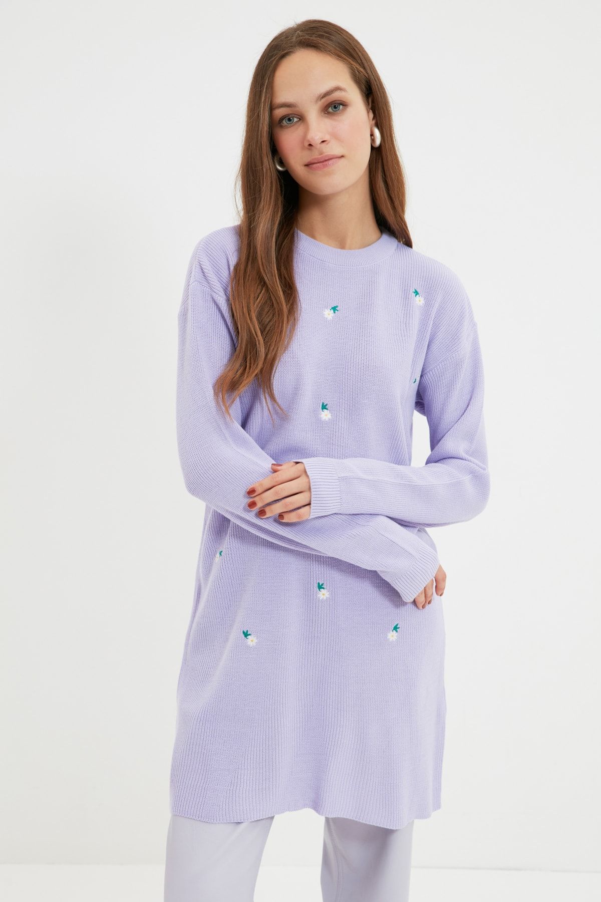 Trendyol Modest Lila Bisiklet Yaka Çiçekli Uzun Triko Kazak TCTAW22AK0174