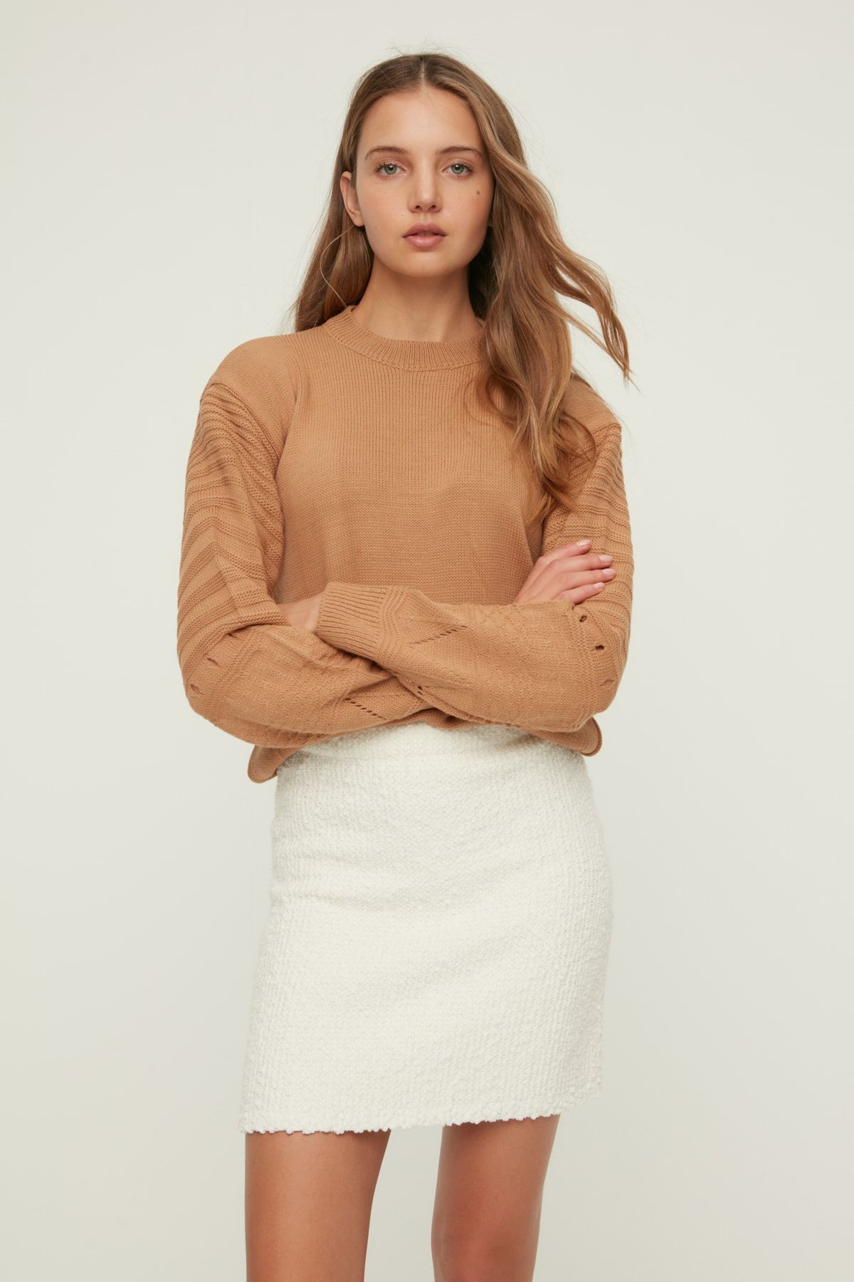TRENDYOLMİLLA Camel Örgü Detaylı Triko Kazak TWOAW22KZ1849