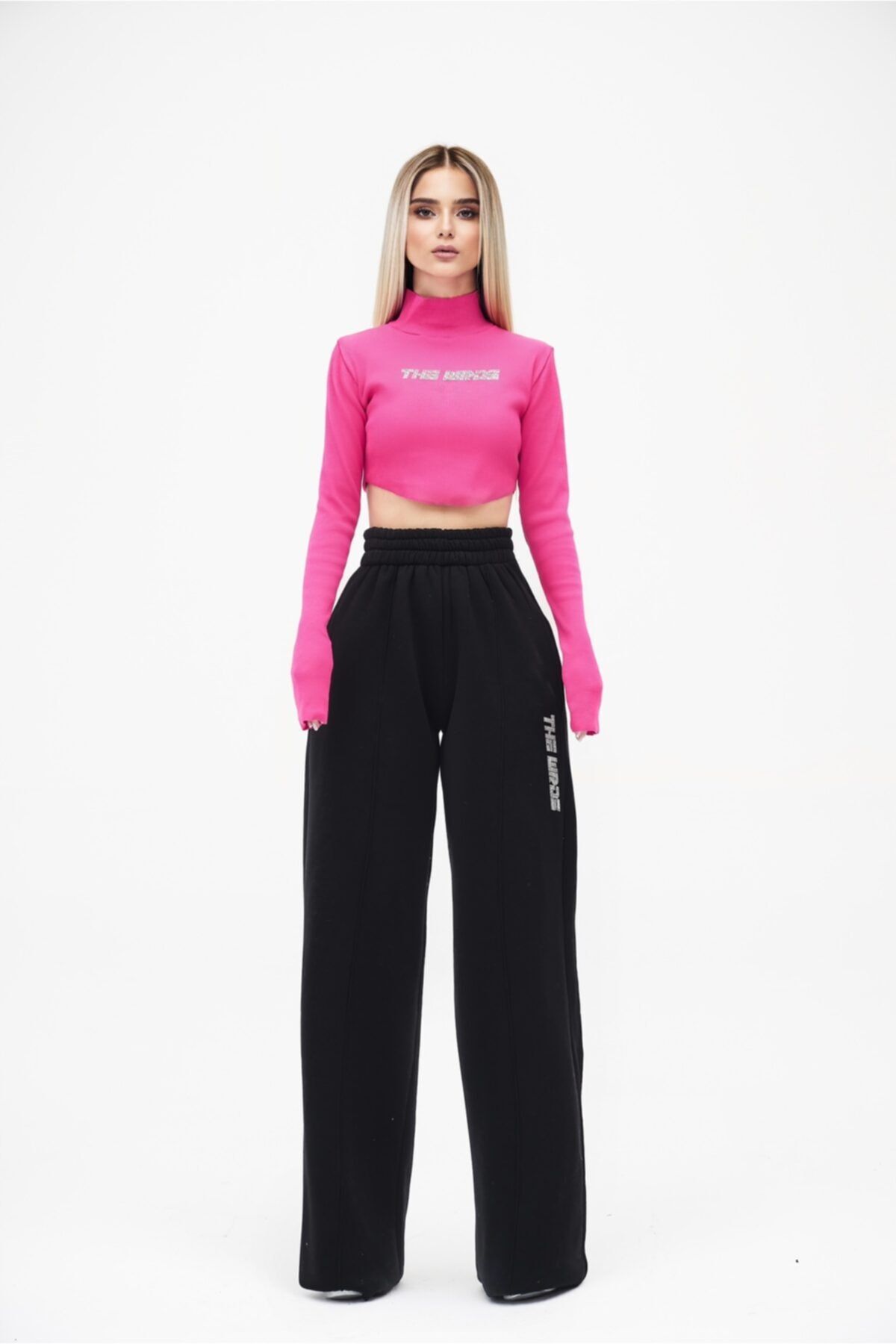 the wrds Long Sleve Turtleneck Crop Üst