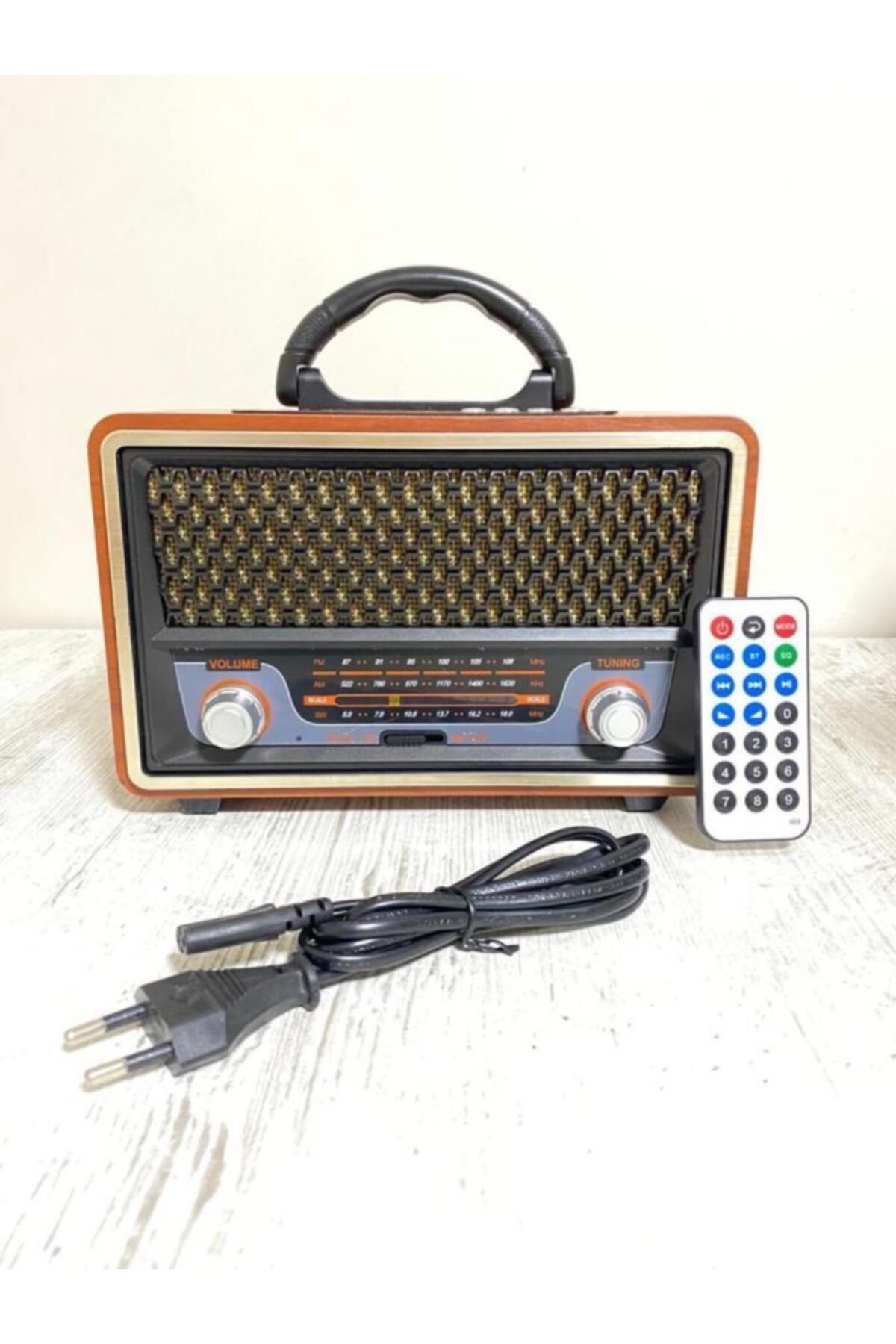 Everton Rt-861 Bt Usb Sd Fm Bluetooth Şarjlı Nostaljik Radyo