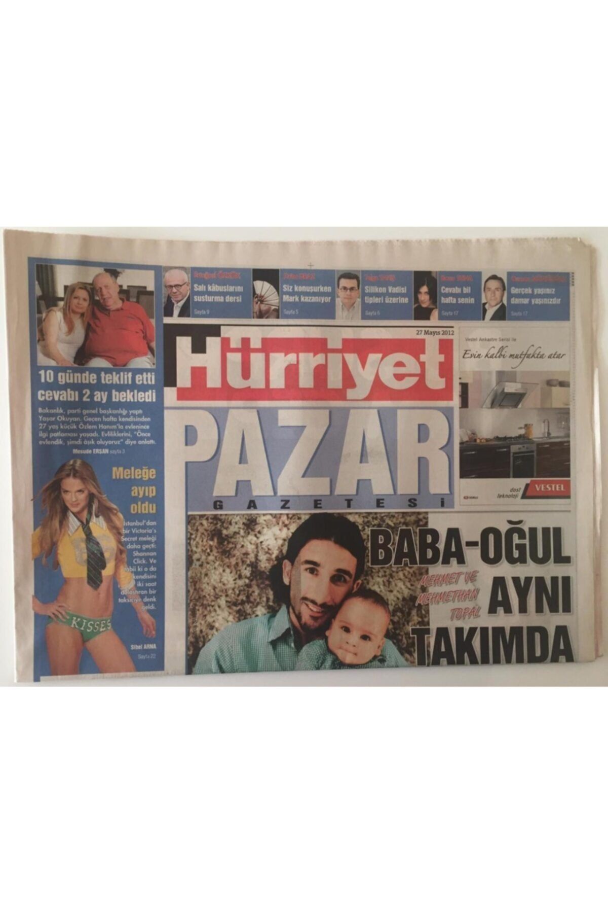 Gökçe Koleksiyon Hürriyet Gazetesi Pazar Eki 27 Mayıs 2012 - Muhabirin Objektifinden Başbakan Recep Tayip Erdoğan