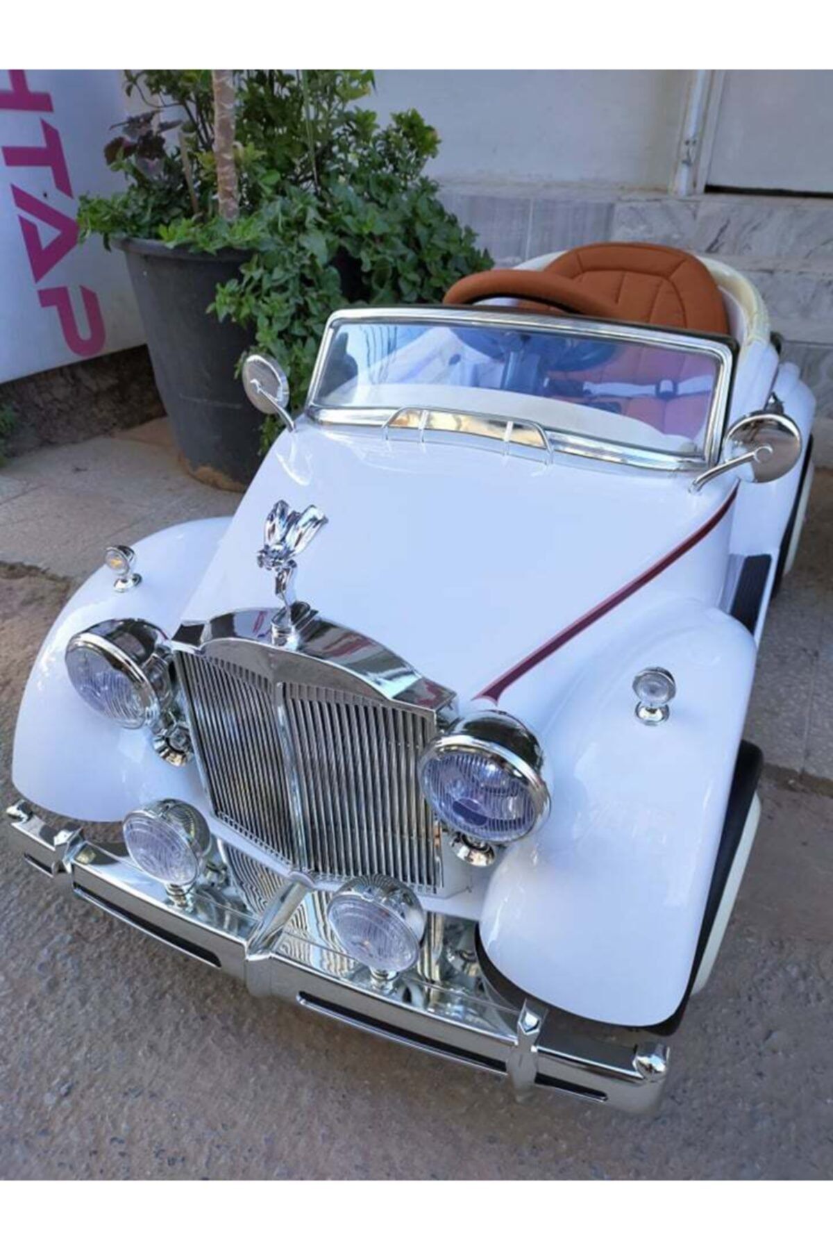 SUATESÇOCUKOTOGALERİSİ Rolls Royce Klasik Beyaz
