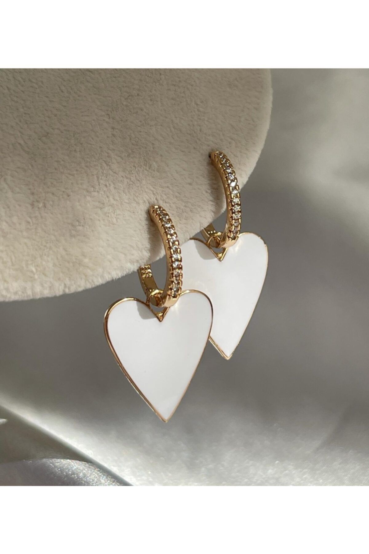 SAJA JEWELRY Beyaz Mineli Kalp Figürlü Halka Küpe