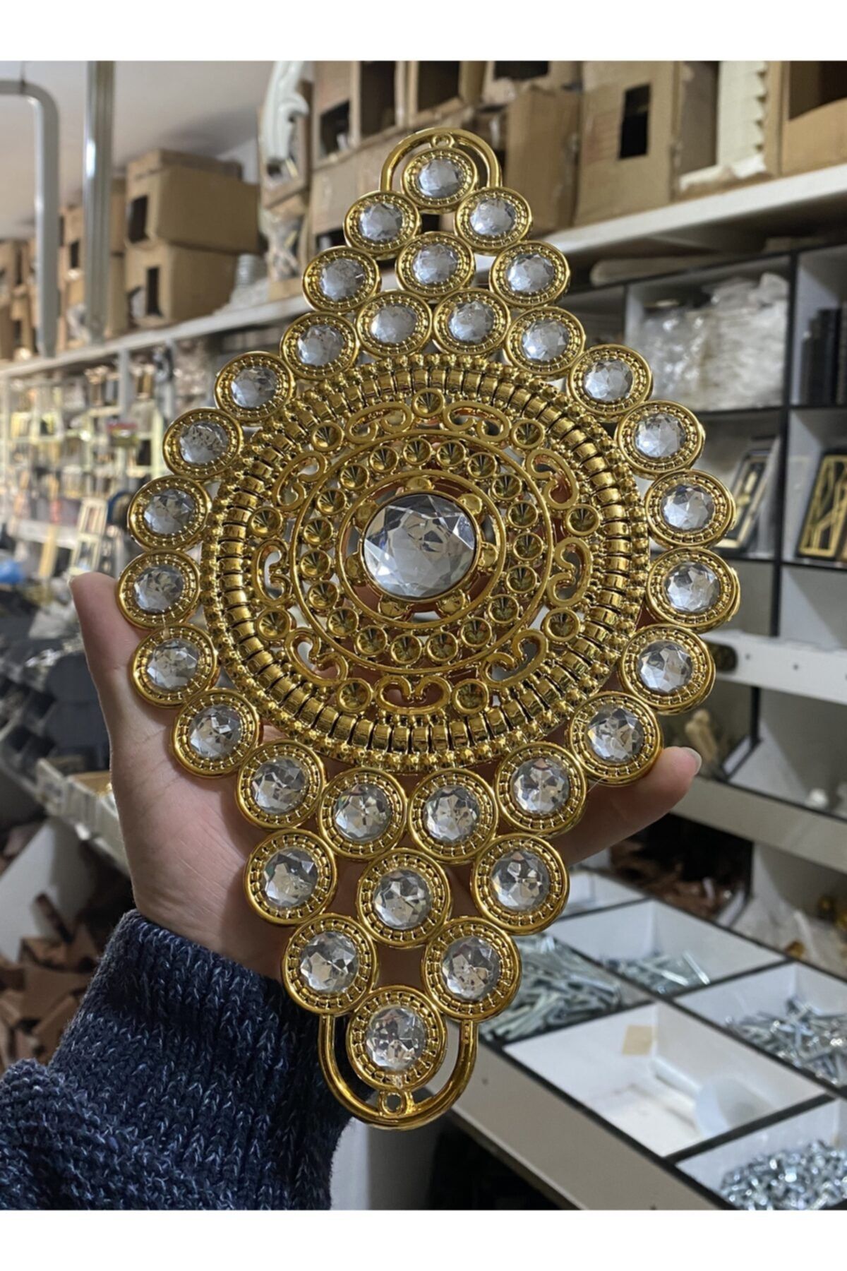 AYAKÇI 33 Taşlı Dolap, Duvar, Kapı Vb Süs